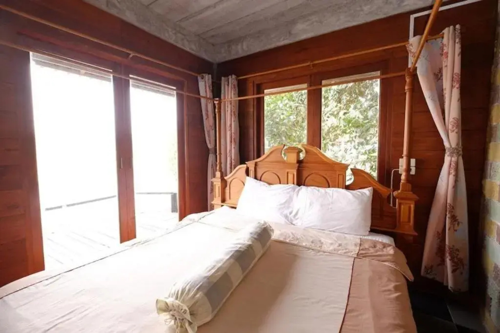 Black Ant Coffee & Resort