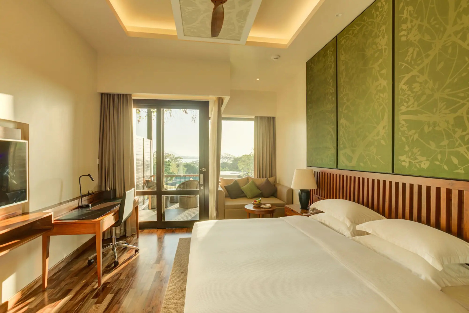 DoubleTree by Hilton Weerawila Rajawarna Resort