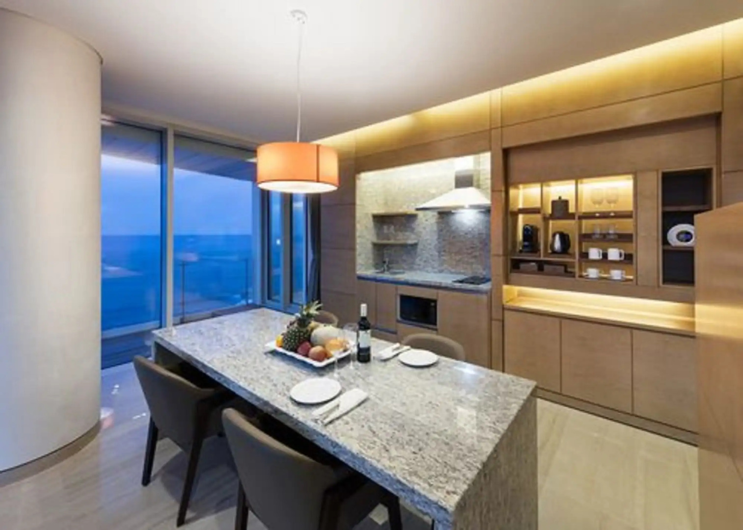 Sun Cruise Resort and Yacht