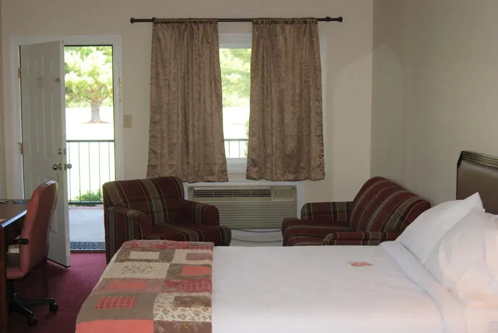 The Golf Inn at QC Resort and RV