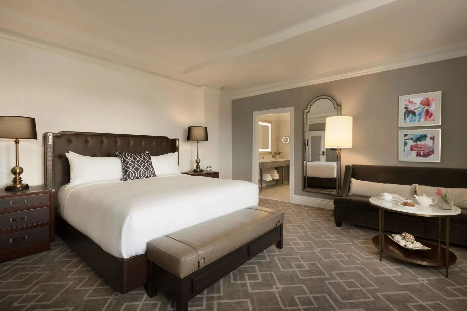 Fairmont Hotel Macdonald