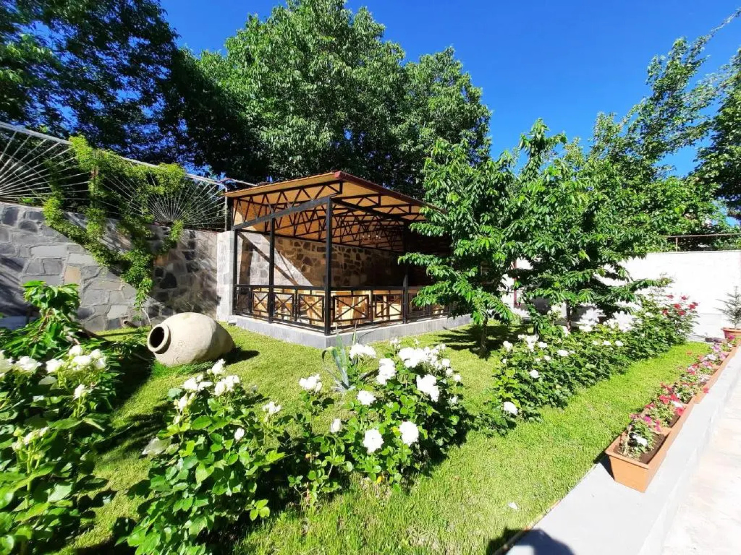 Cherry Garden Boutique Hotel