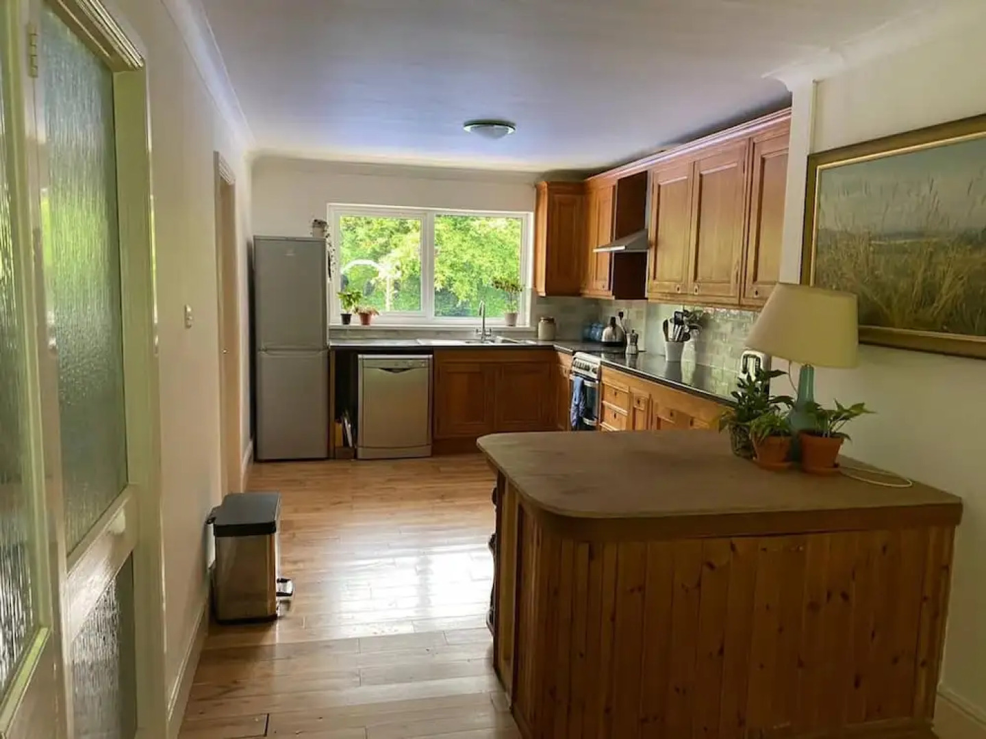 Family Home With Large Garden and Pool Near Totnes