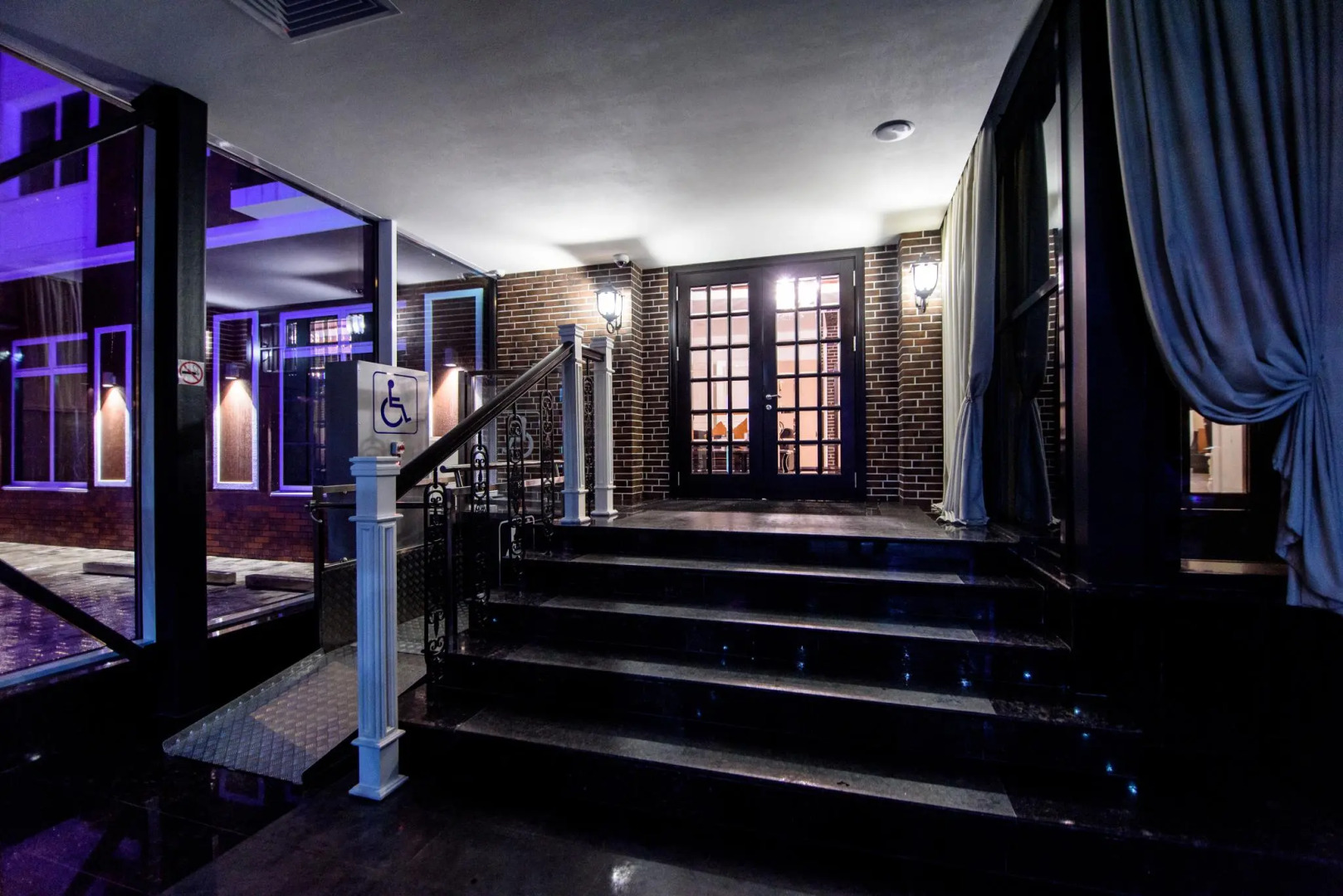 Гостиница «Вояж»