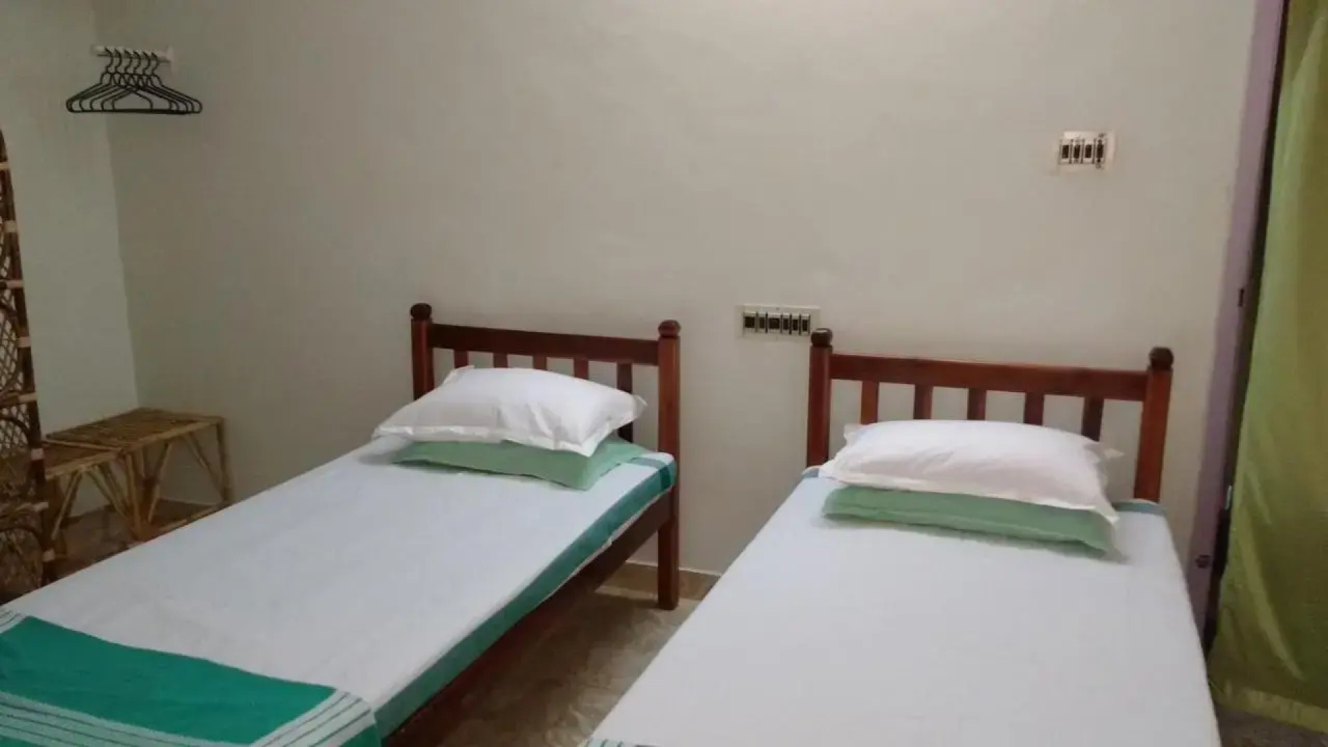 Gumnut Beach House Homestay