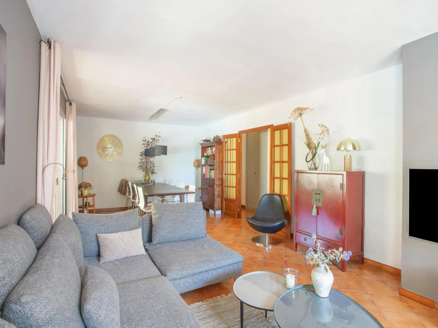 Very attractive detached villa with its own swimming pool