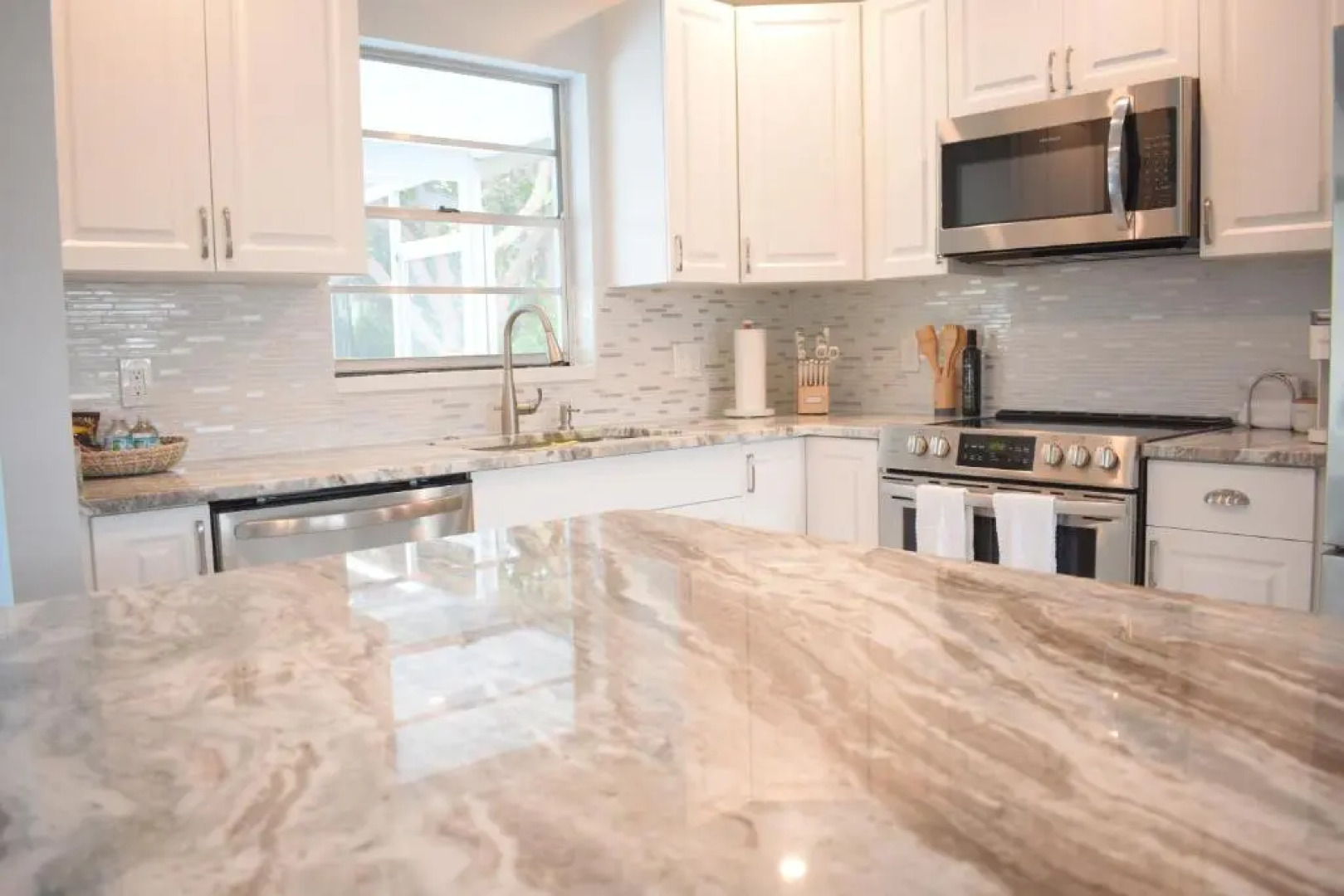 Luxury Stay Near Downtown & Beaches w/ Heated Pool