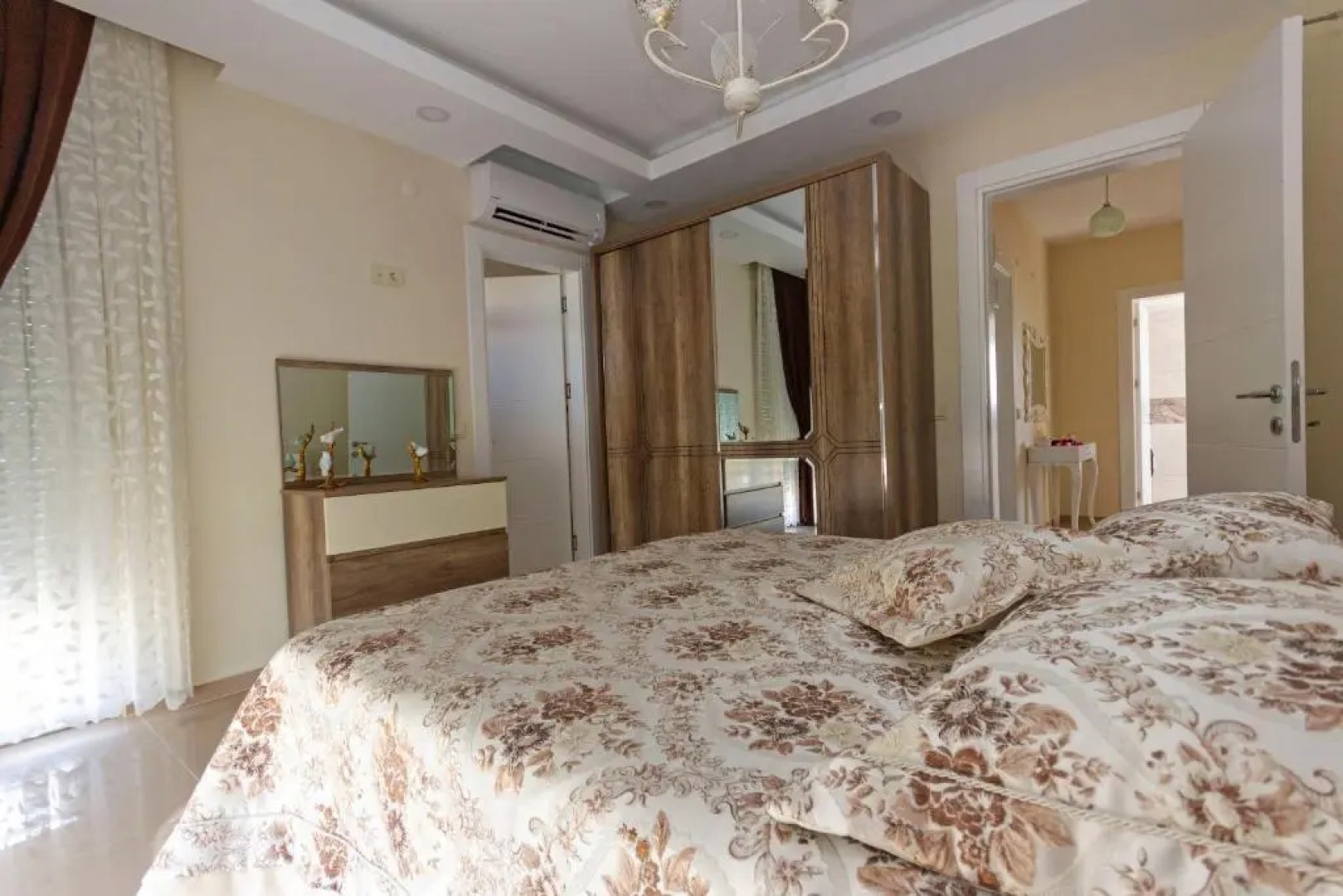 Paradise Town Villa Beltania