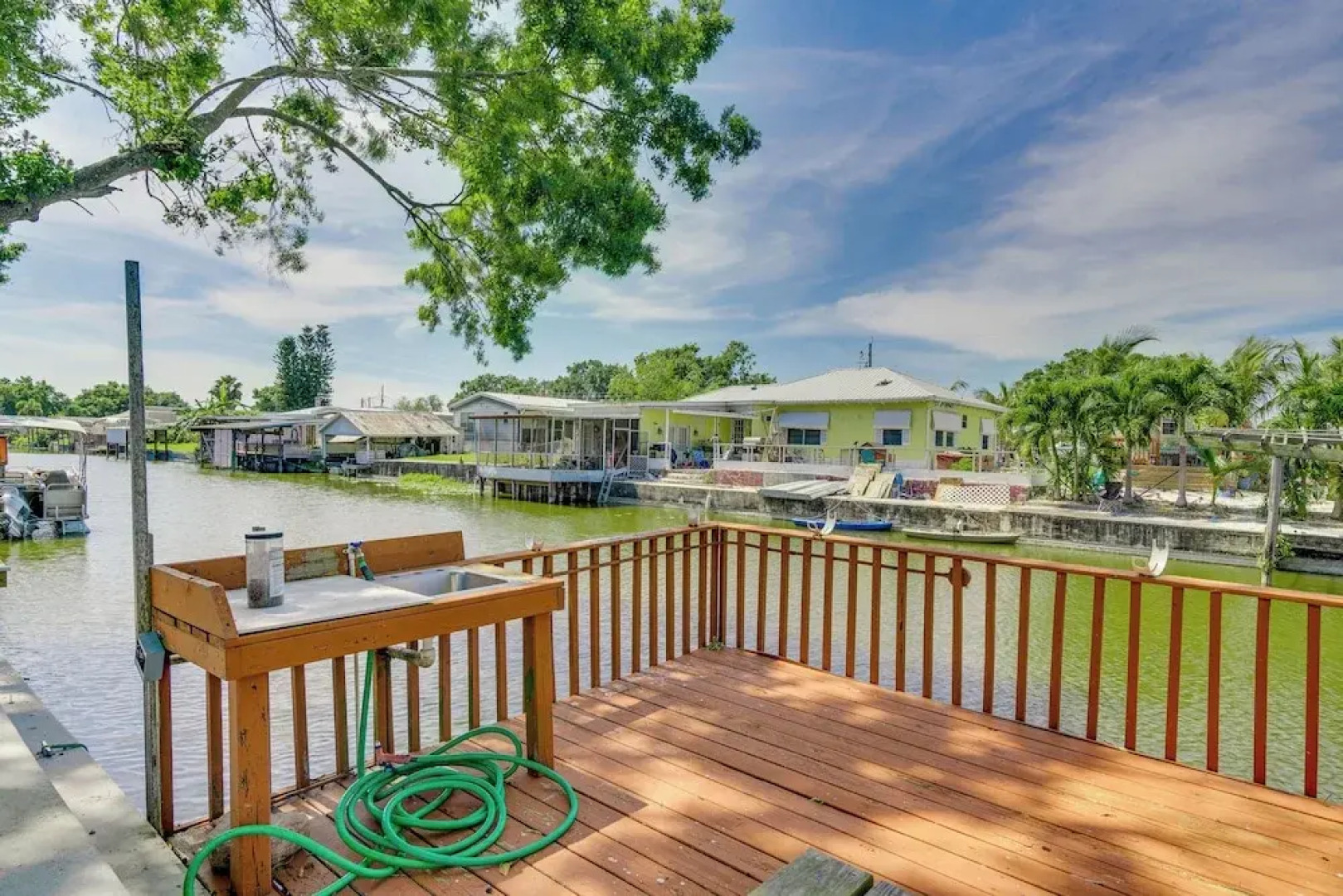 Waterfront Okeechobee Getaway w/ Backyard Dock!