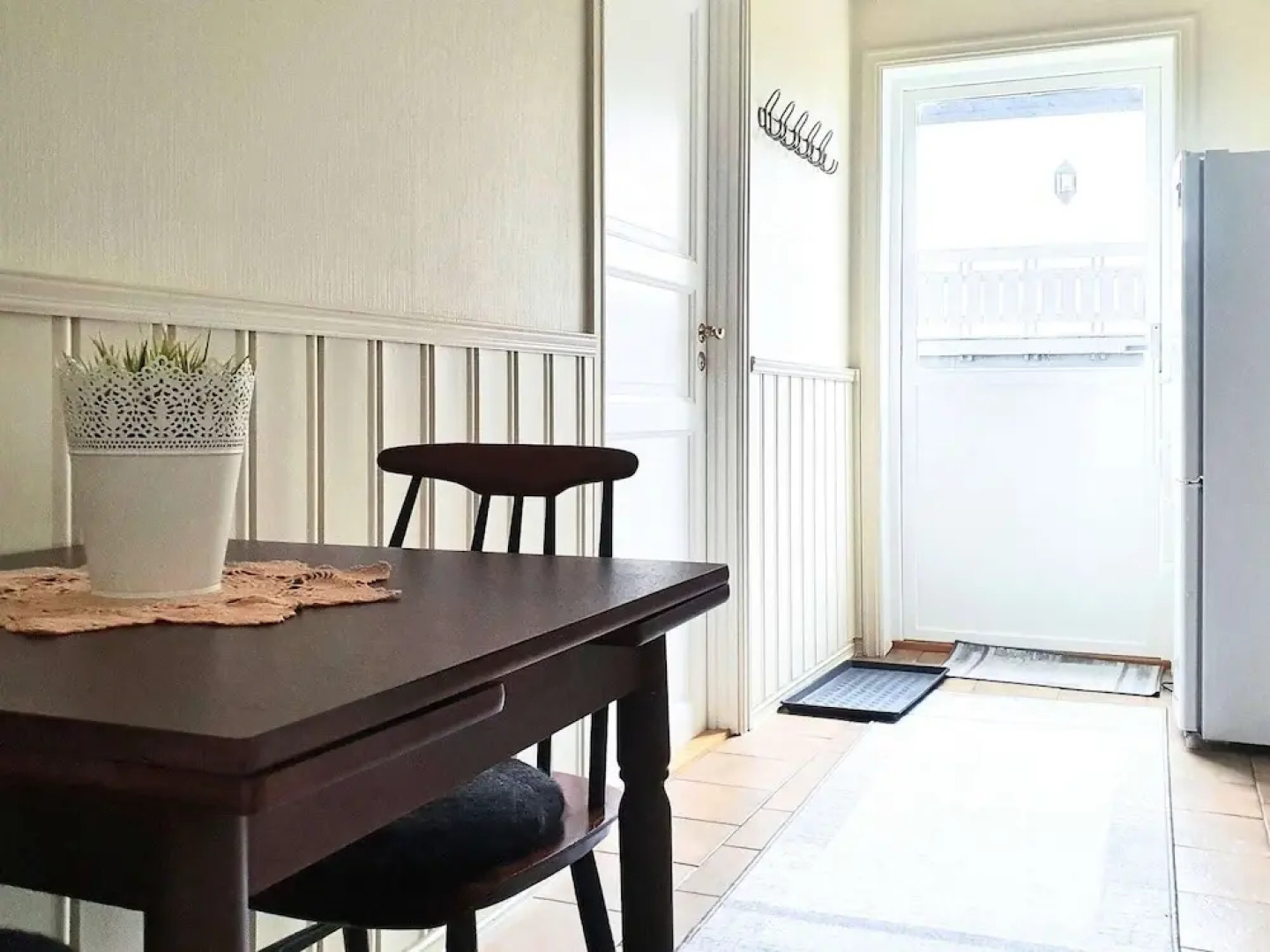 2 Person Holiday Home in Aheim