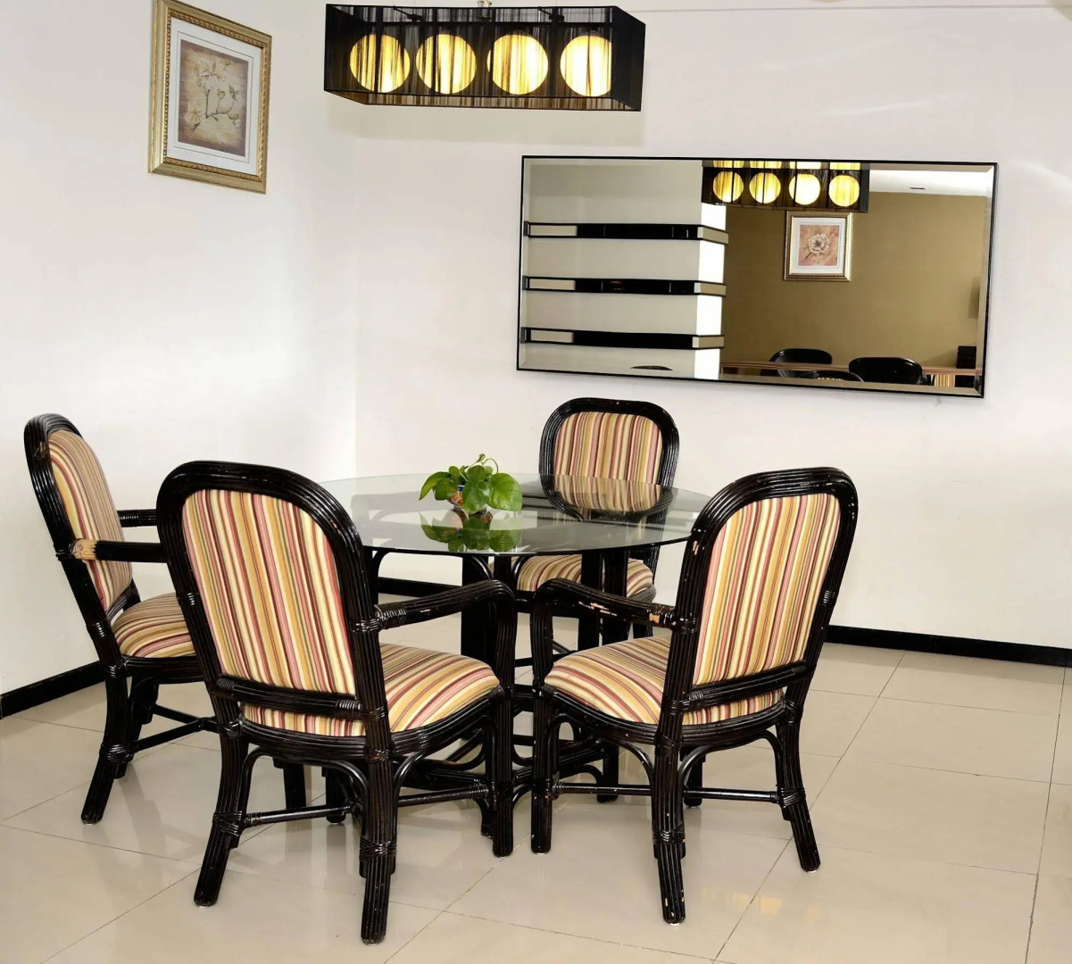 Likas Square Apartment Hotel