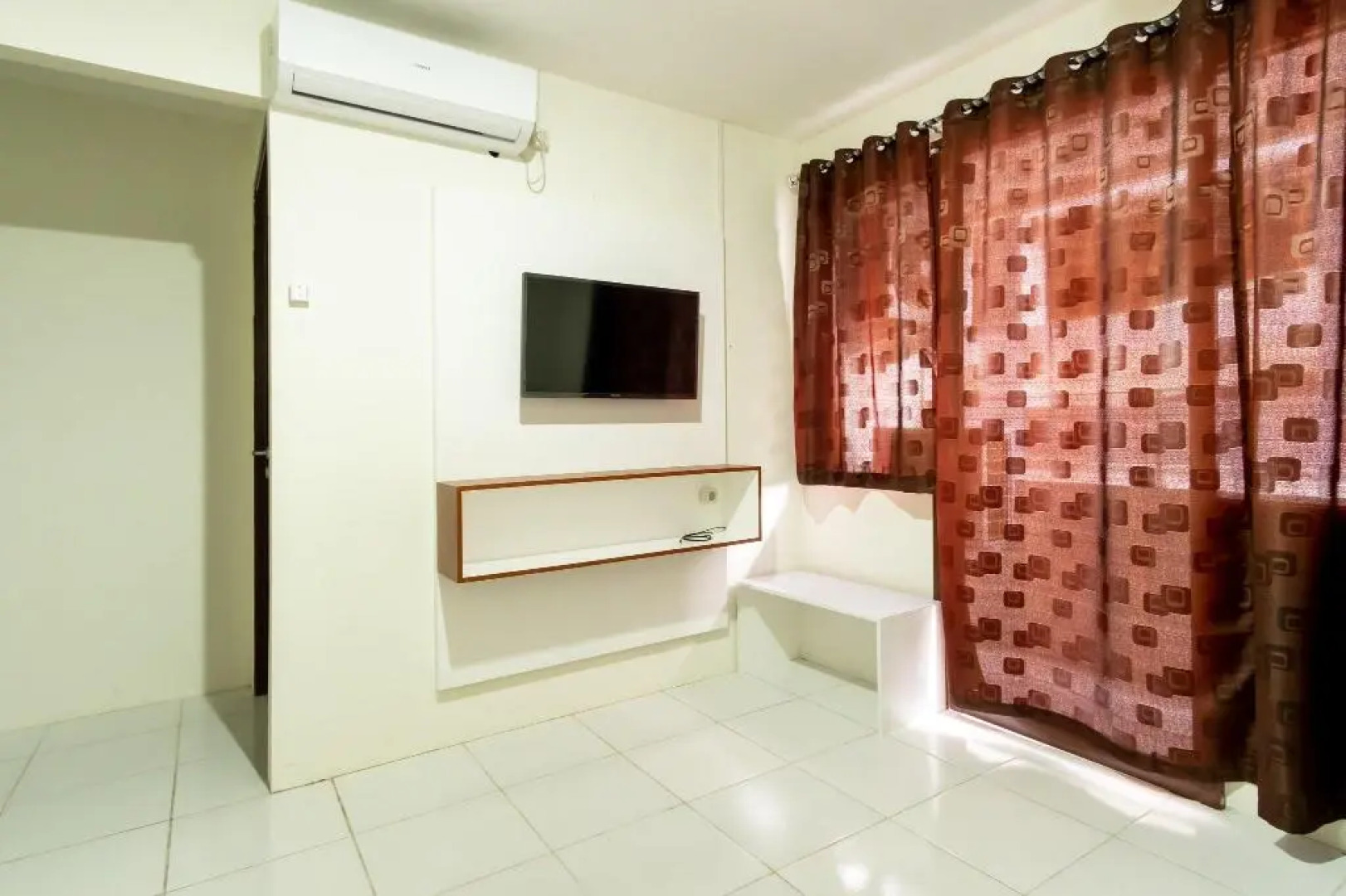 Oyo Flagship 1481 Apartemen Sentraland Medan