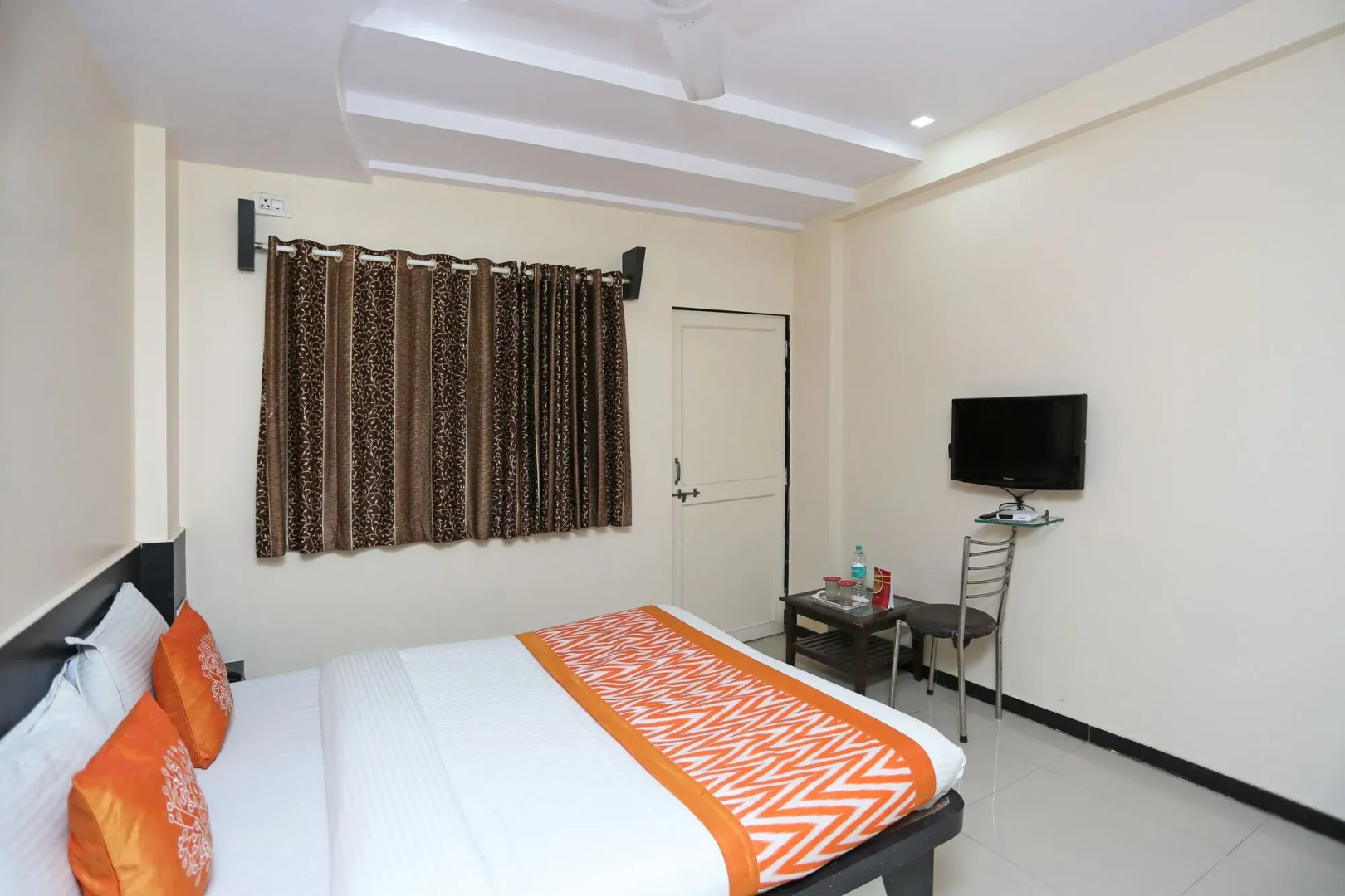 OYO 7710 Kundan Regency