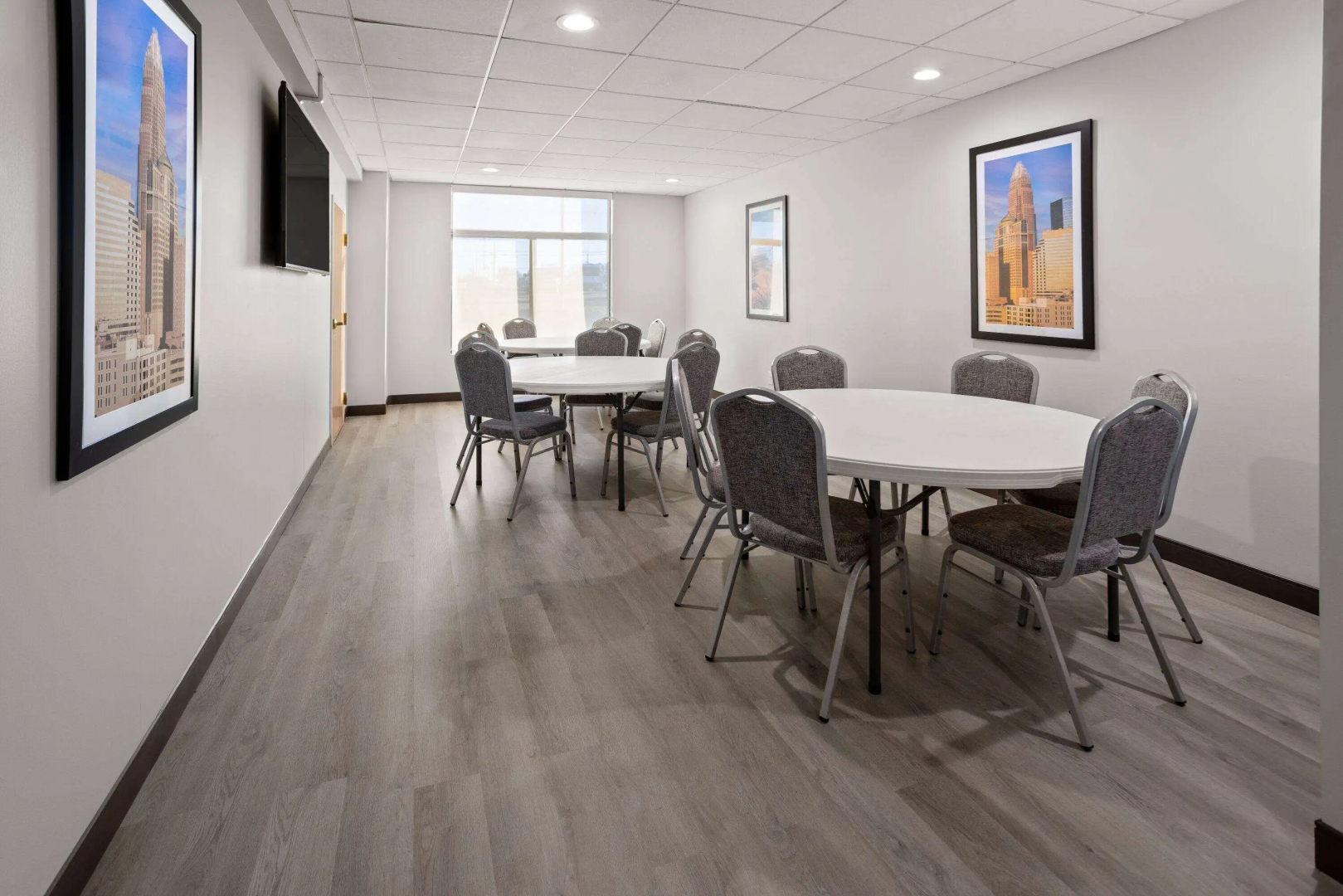 La Quinta Inn & Suites by Wyndham Mooresville