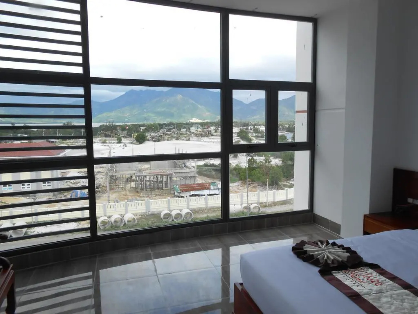 White Sand Cam Ranh Hotel