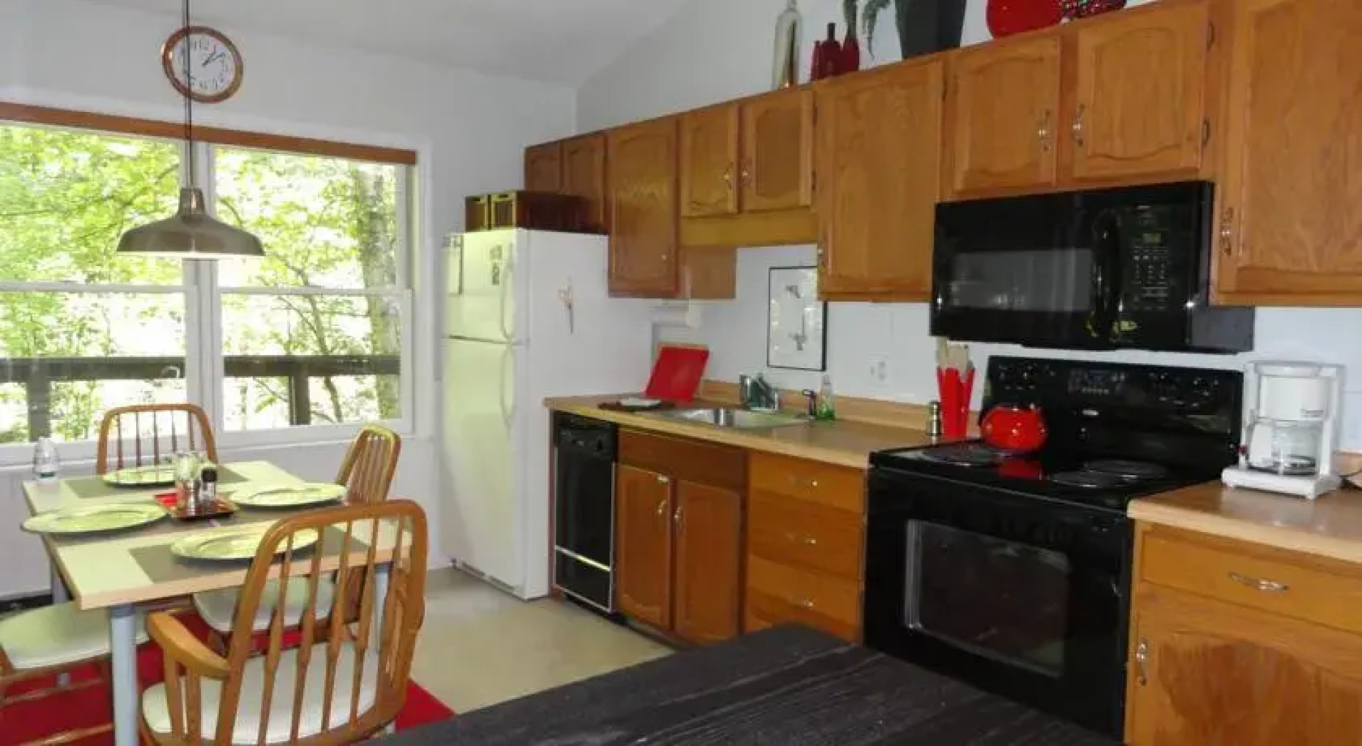 Creekside Hideout by VCI Real Estate Services