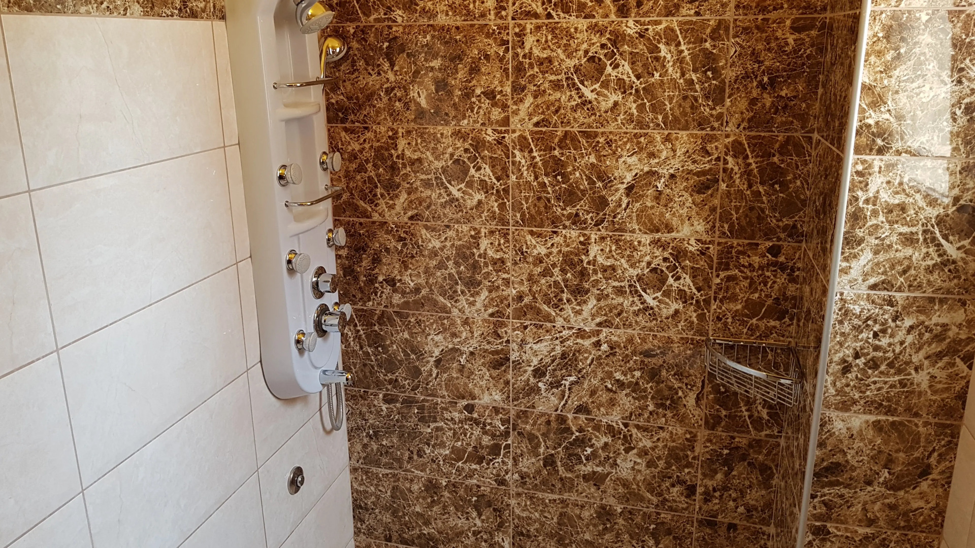 Hotel White Rose Beach