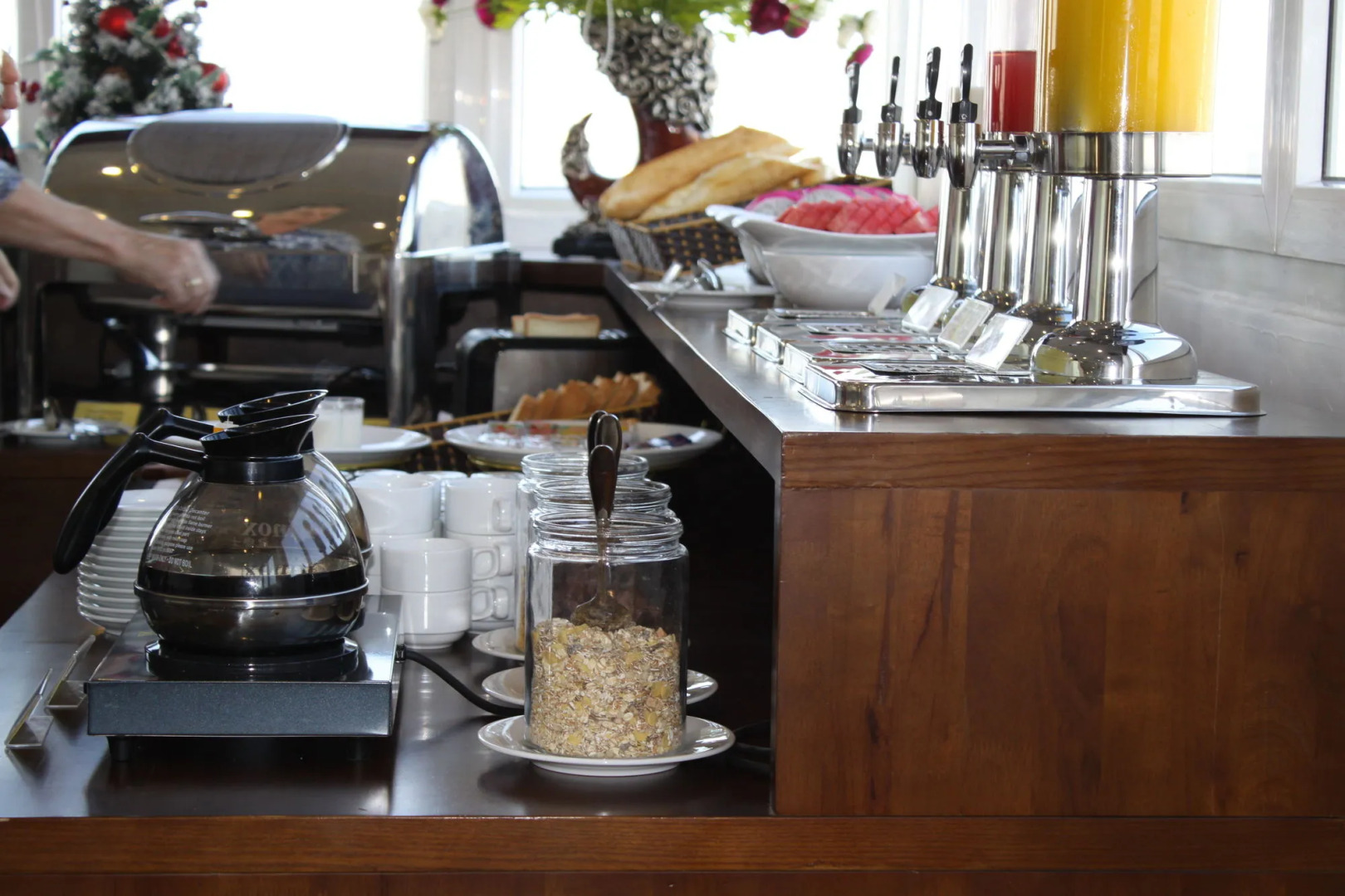 West Lake Home Hotel & Spa