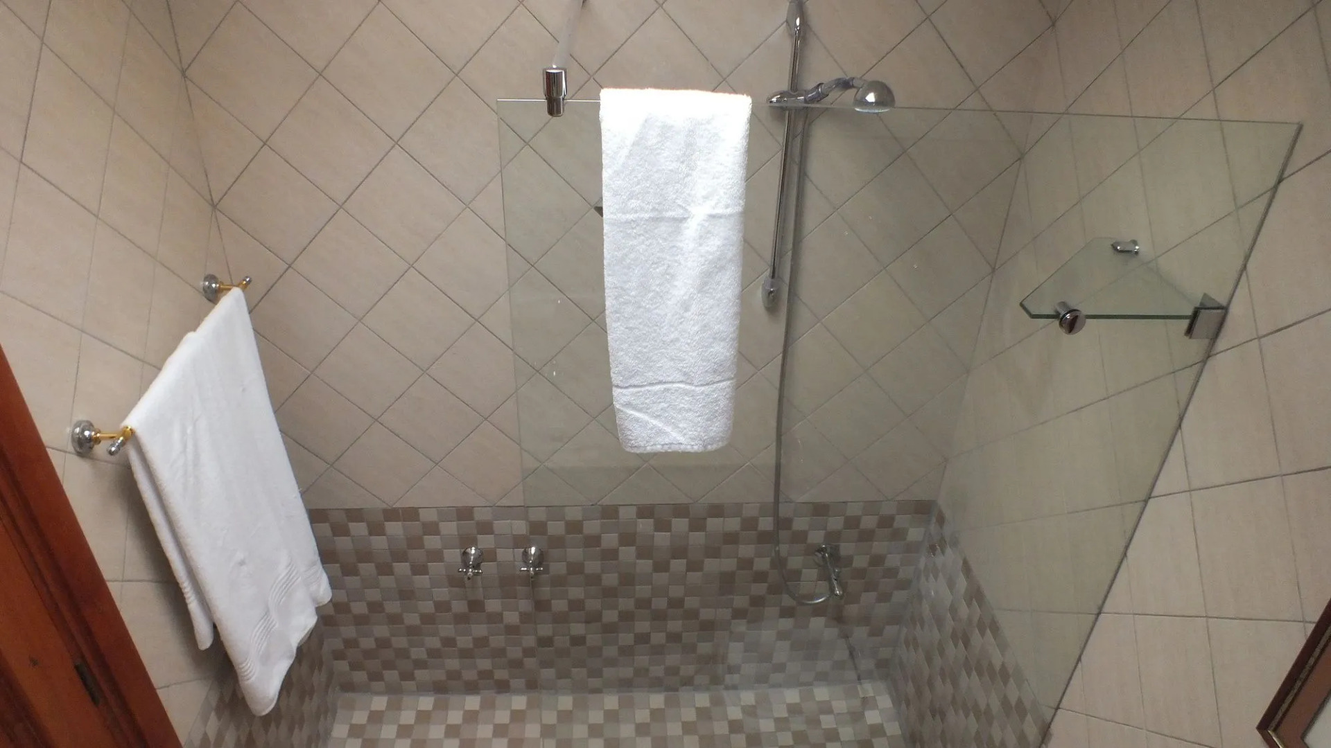 Apogee Boutique Hotel & Spa