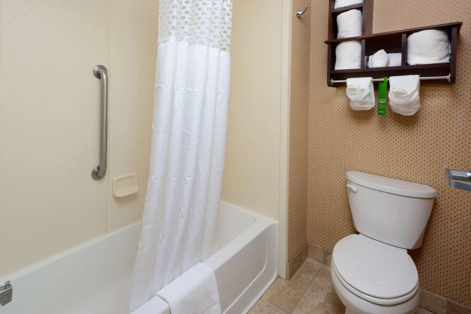 Hampton Inn & Suites Durham/North I-85