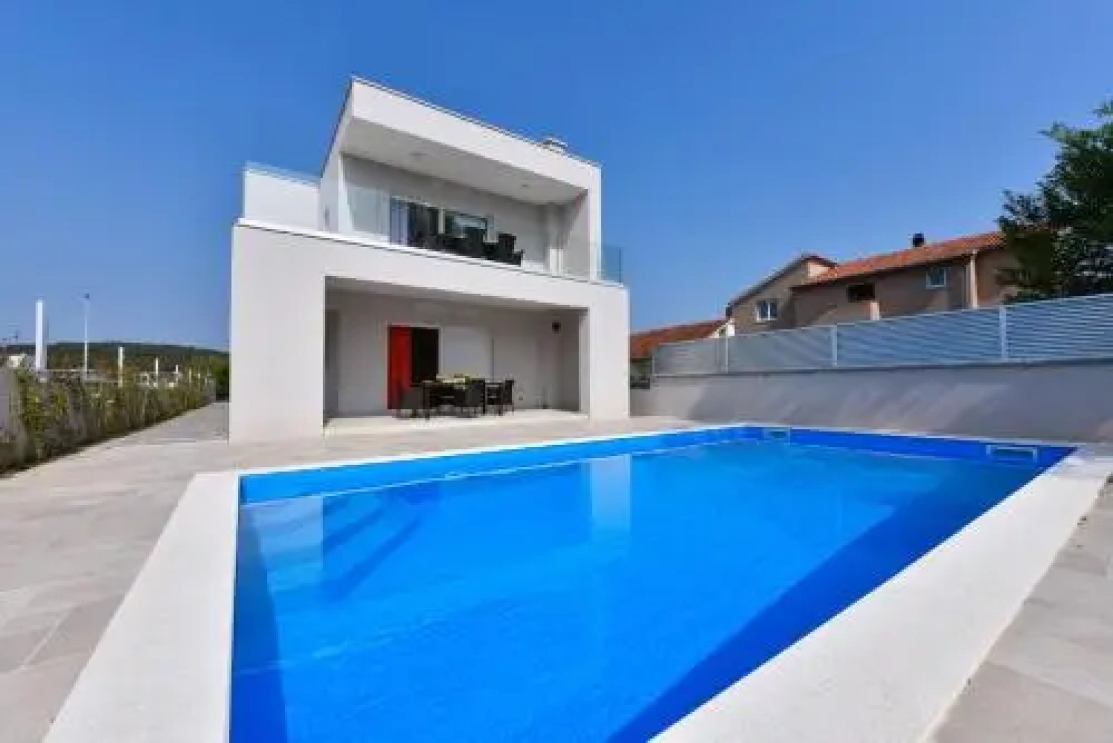 Crowonder Harbor Villa