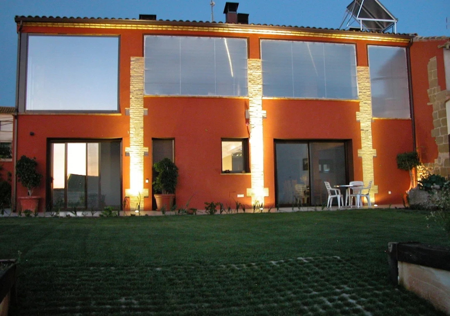 Los Chicos de Lastanosa Hotel y Restaurante