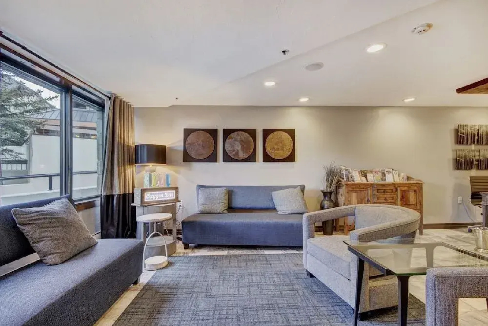 Village at Breckenridge Condos Sleeps 8 - Ski in Out + Walk downtown 2 Bedroom Apts by RedAwning