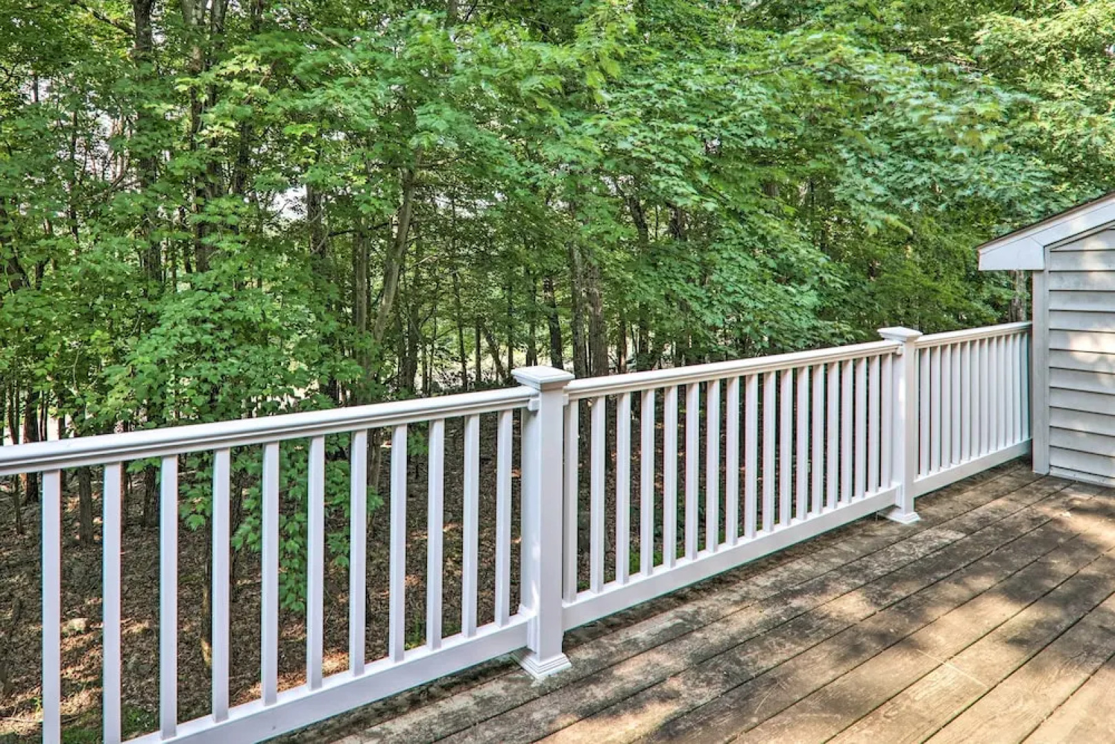 Charming Lake Harmony Townhouse w/ Balcony!