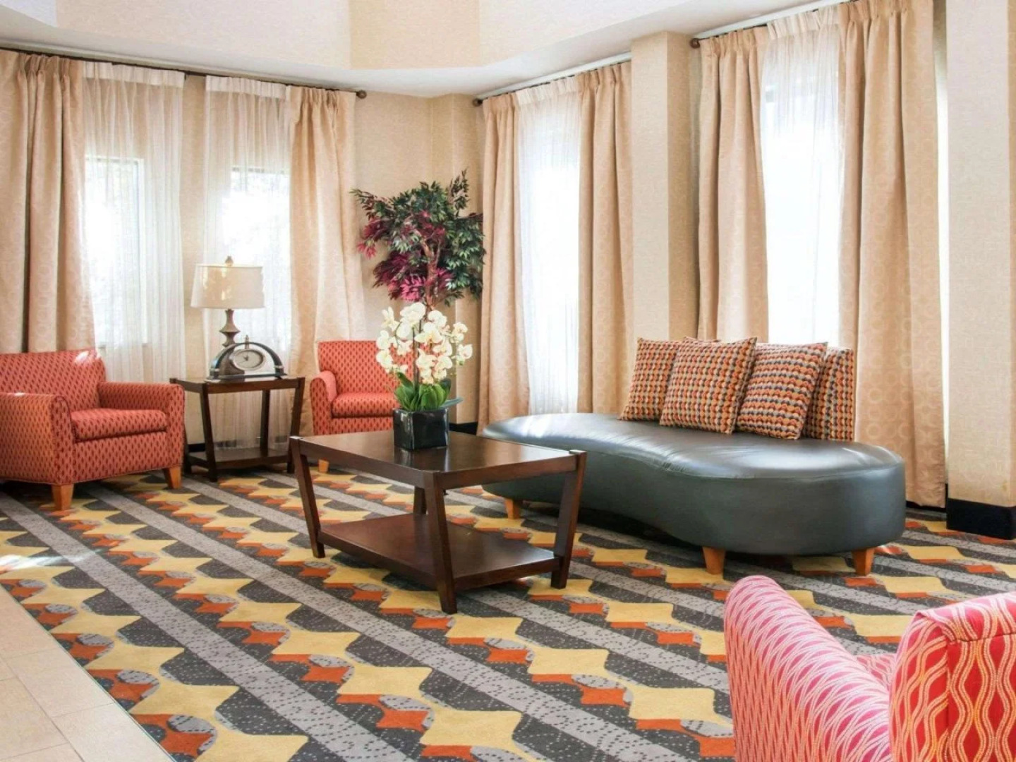 Comfort Suites Auburn Hills-Detroit