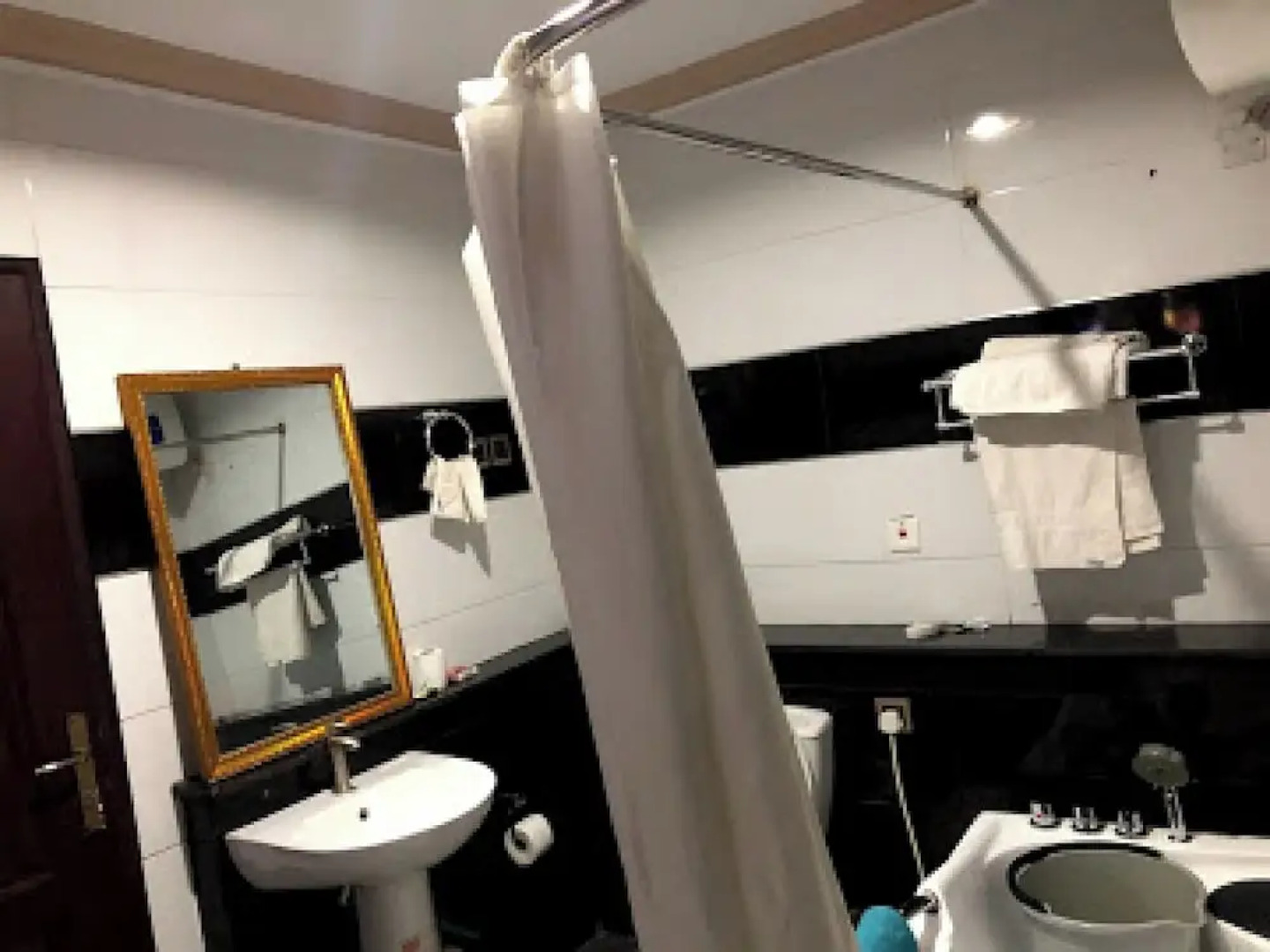 Room-choice Gate Hotel-business Double