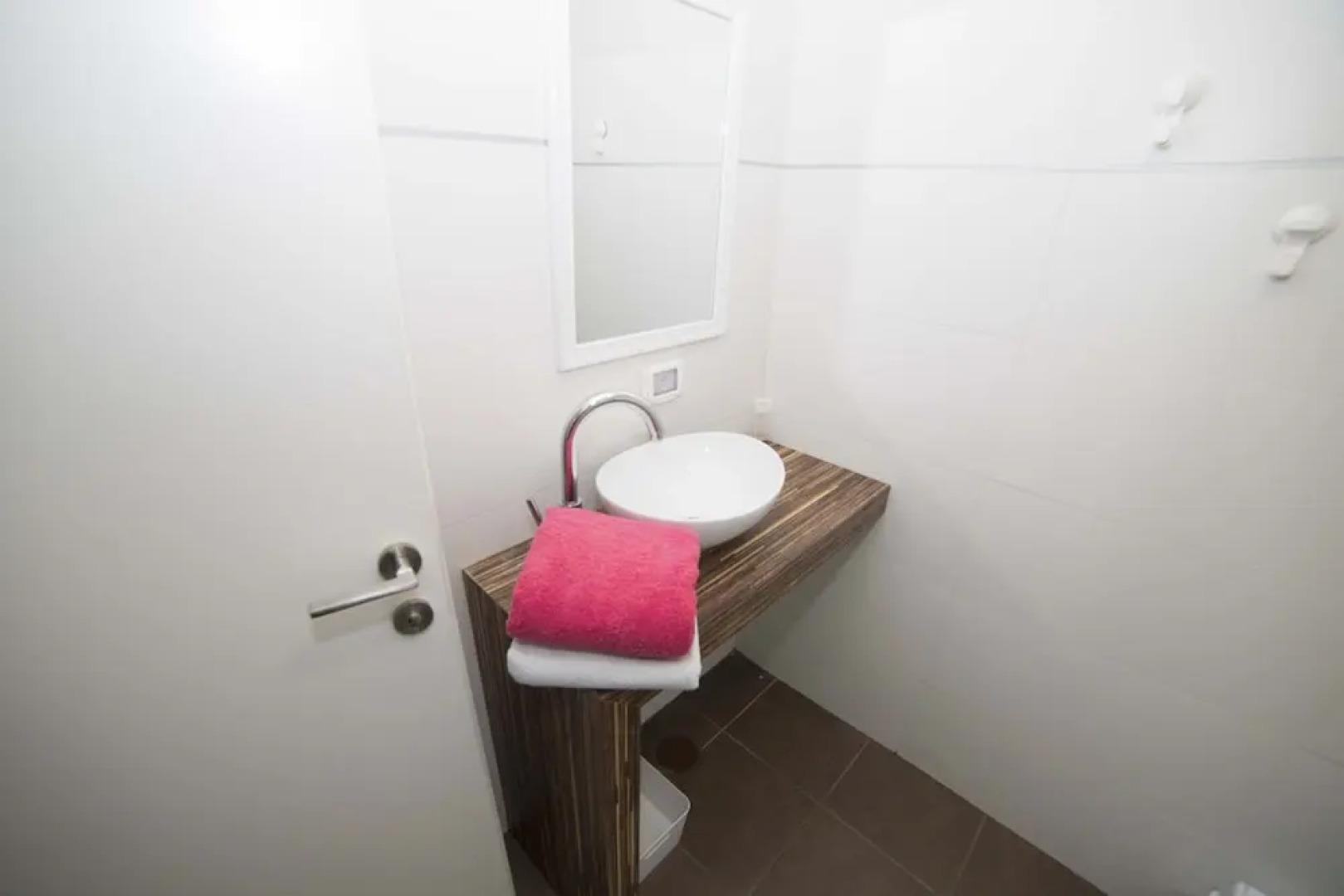 Diamond Exchange Flats