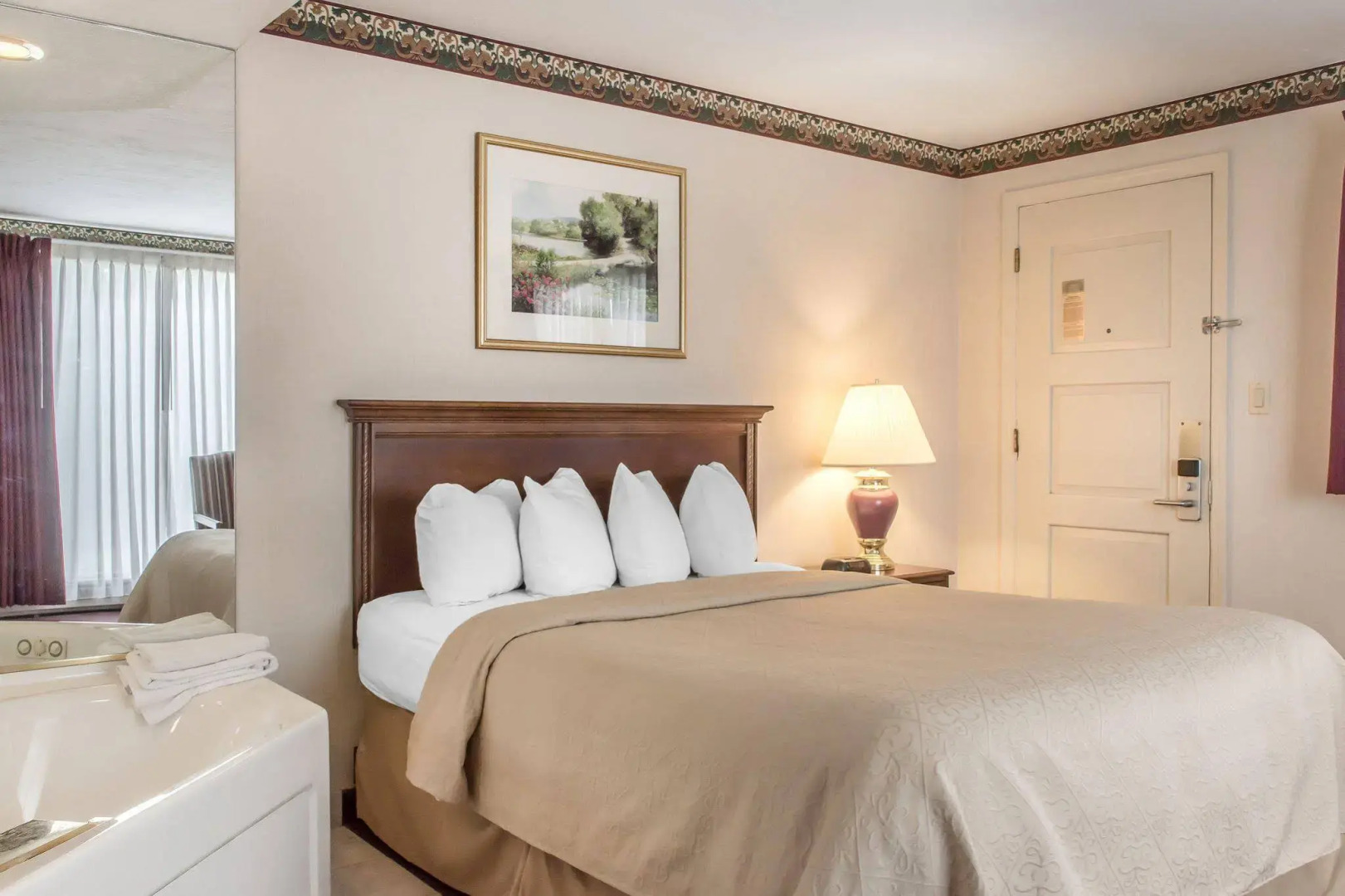 Quality Inn Breeze Manor