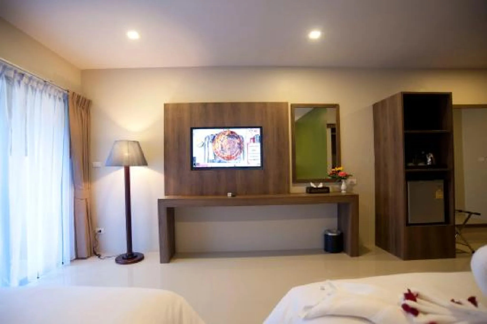 Отель The Gig Hotel