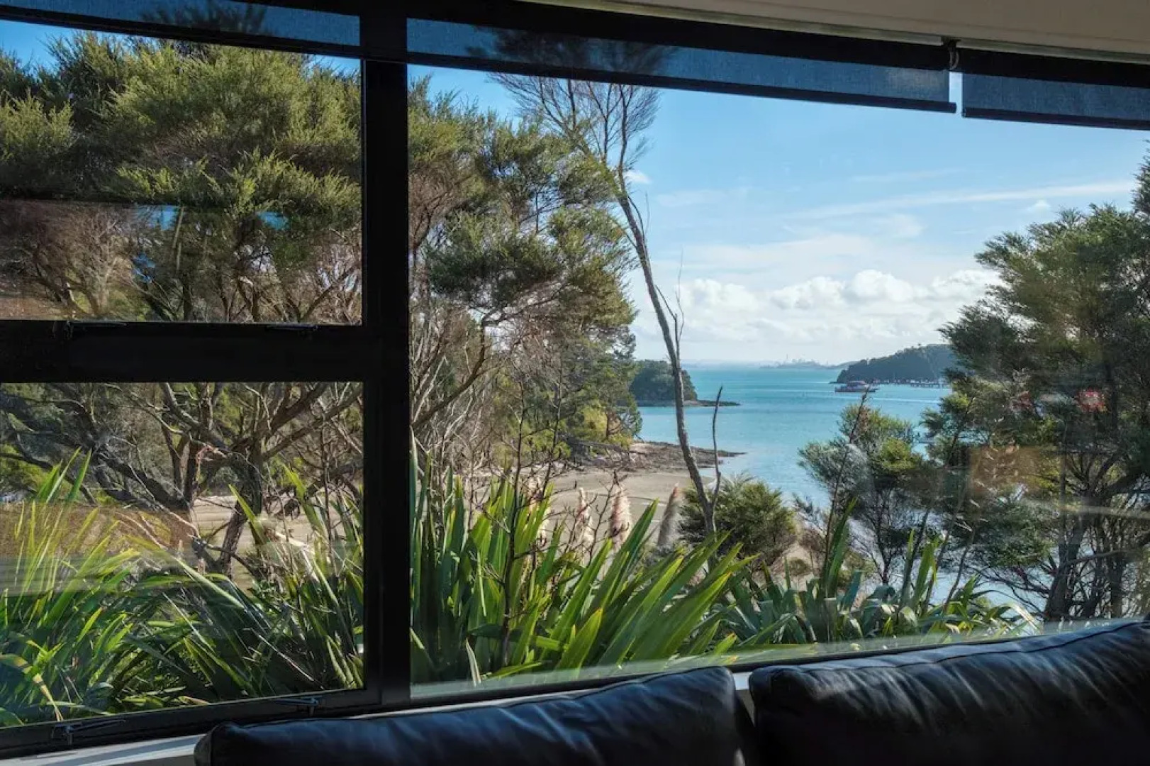 Wharetana Bay Villa with beach walkway