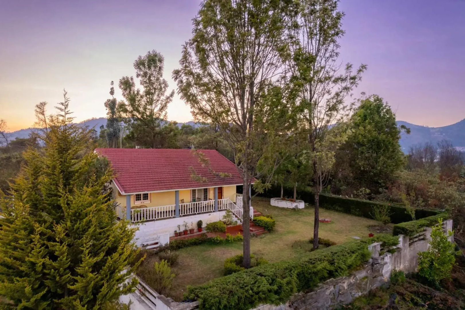 StayVista at Casa Pinnacle