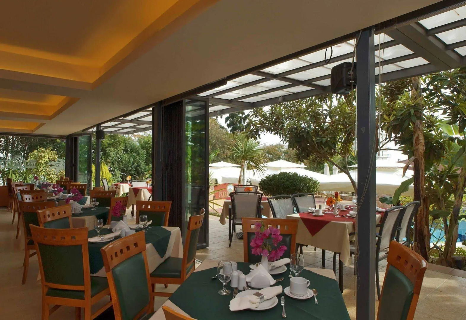 Paradise Lost Hotel-Apartments