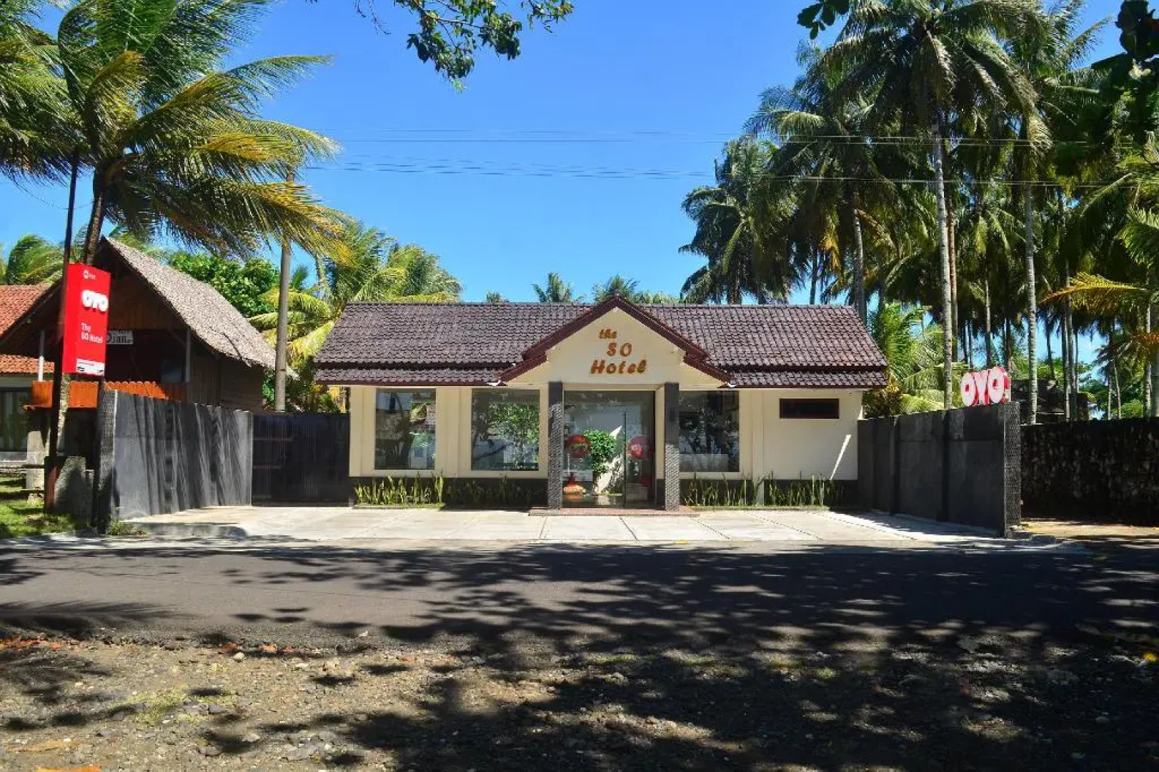 OYO 816 The SO Hotel