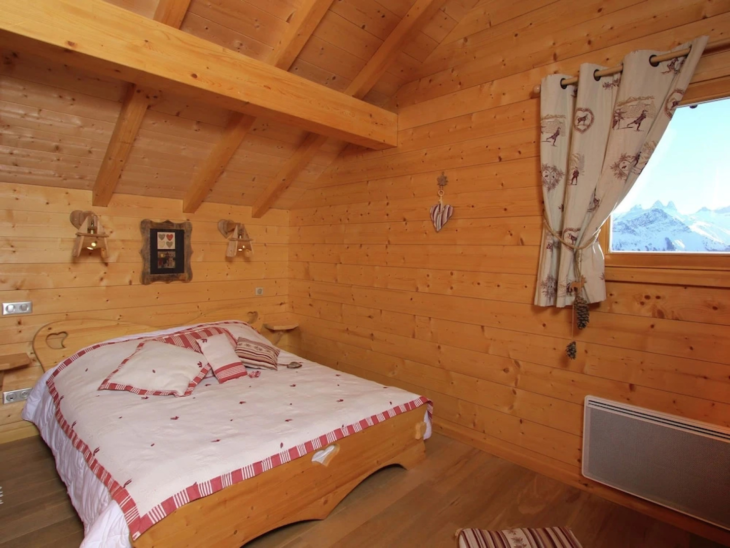 Comfortably Furnished Chalet Just 80 m. From the Slopes