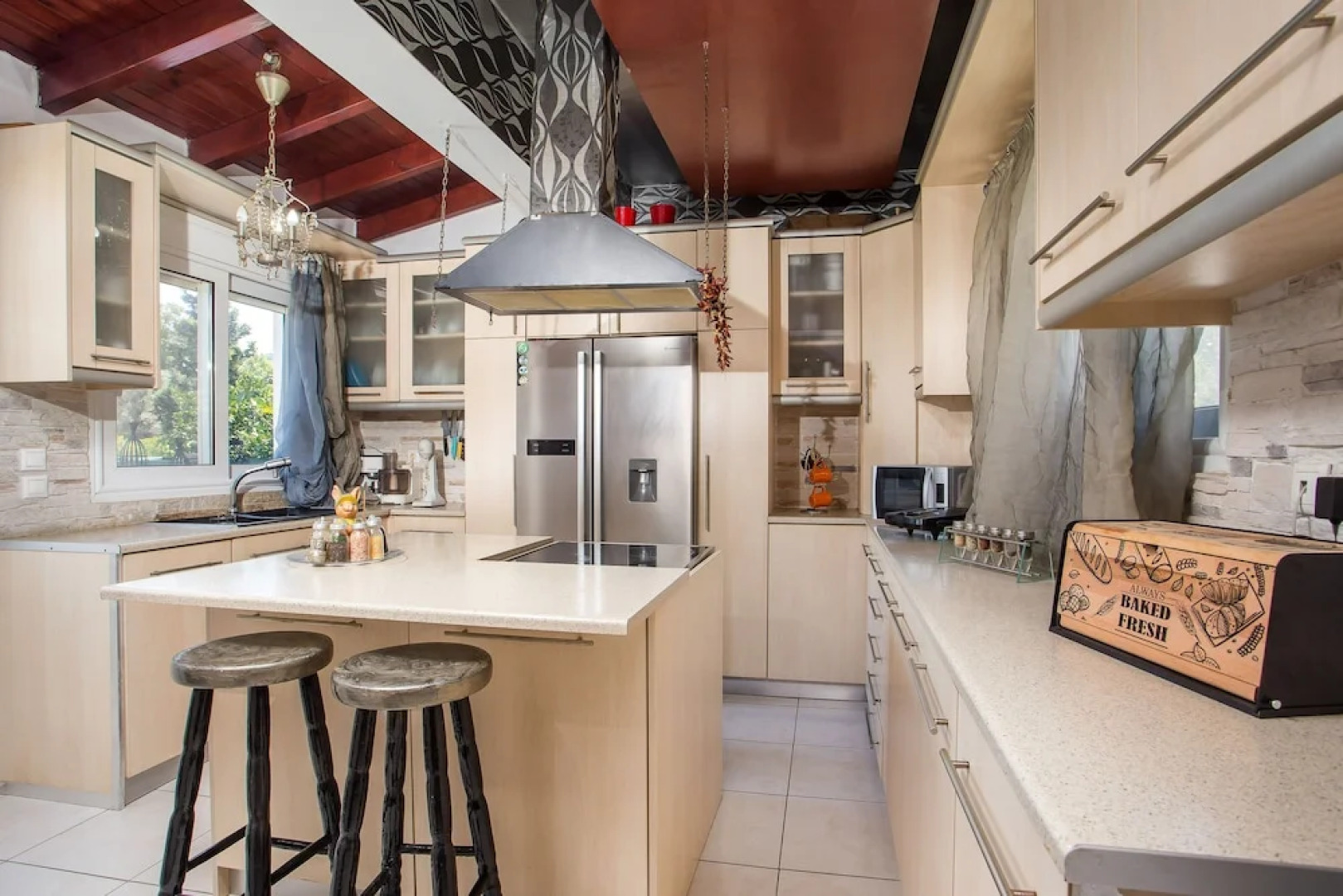 Villa Marilia - Lux home near Beach