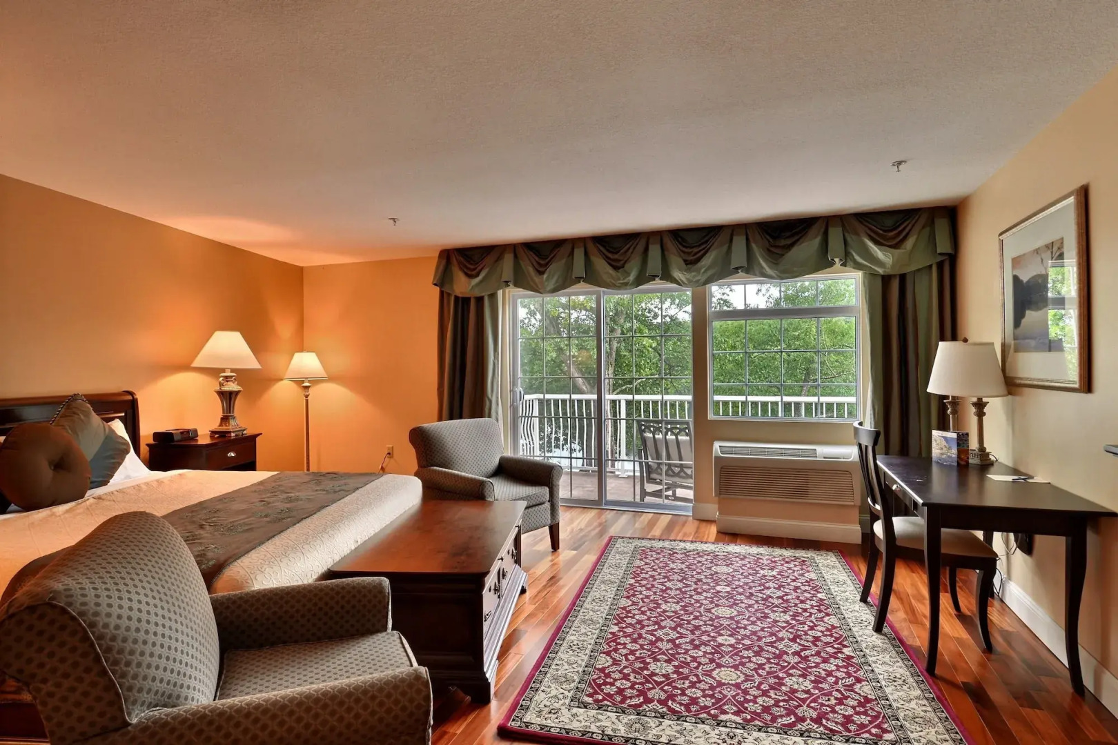 Riverside Hotel, an Ascend Collection Hotel