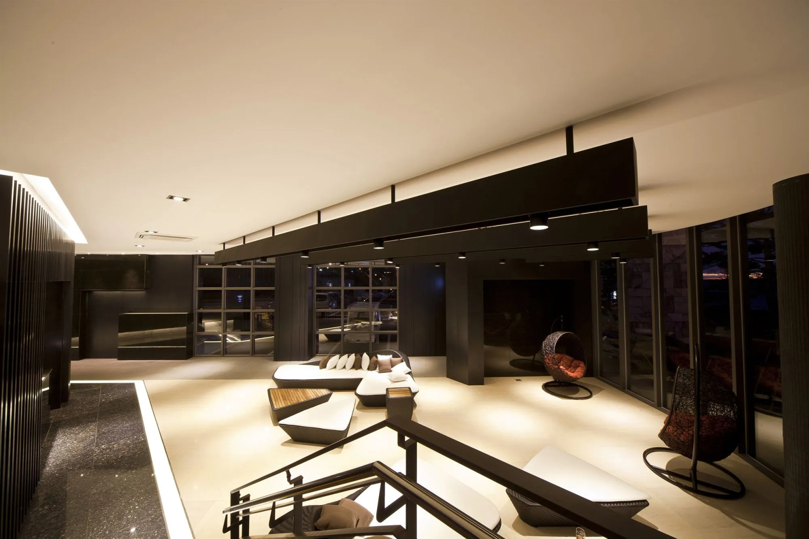 Luston Villa & Hotel