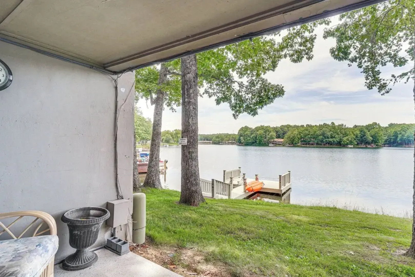 Lakefront Crossville Condo - Fish, Boat & Golf!
