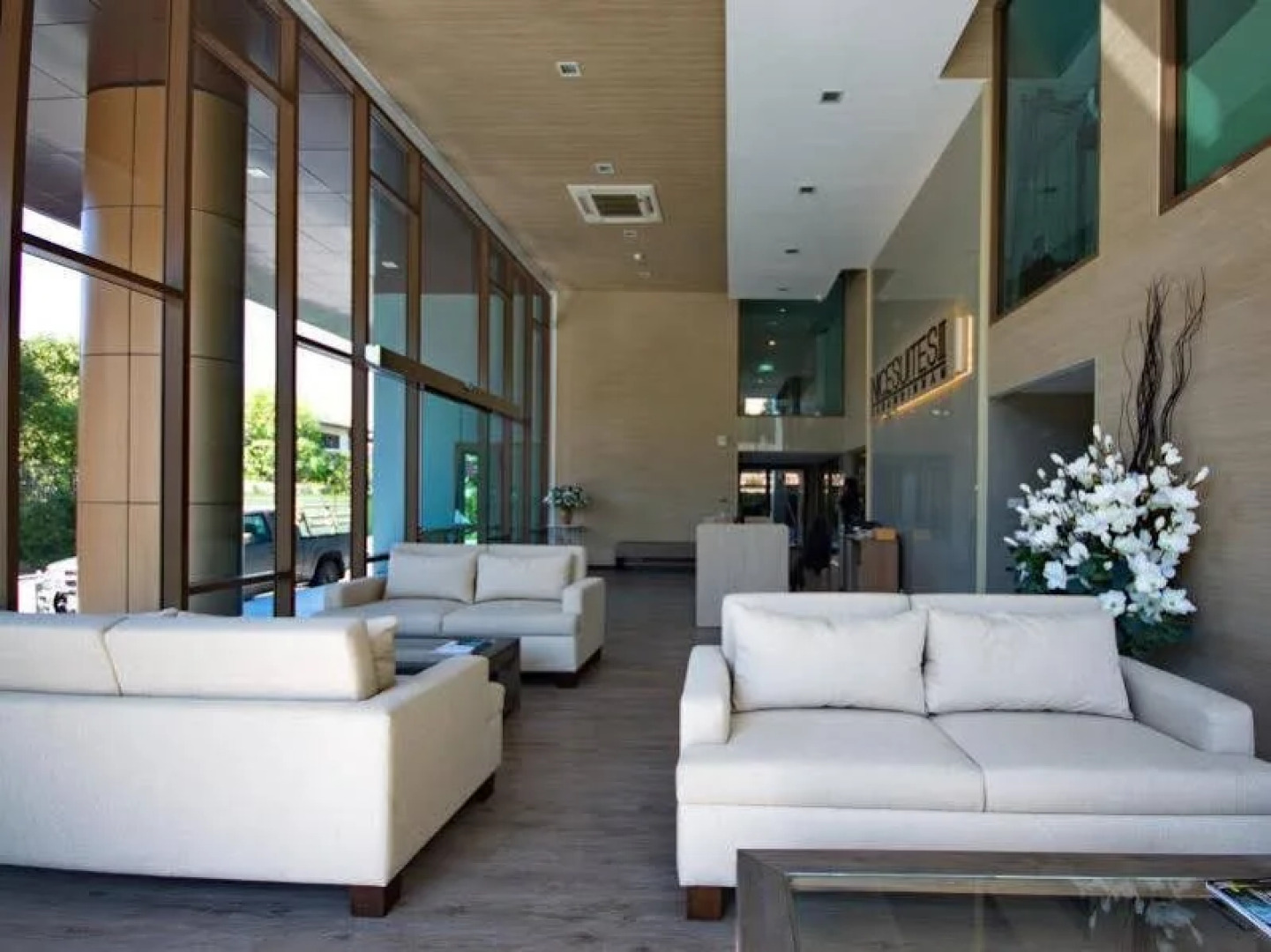 Nice Suites Sanambinnam