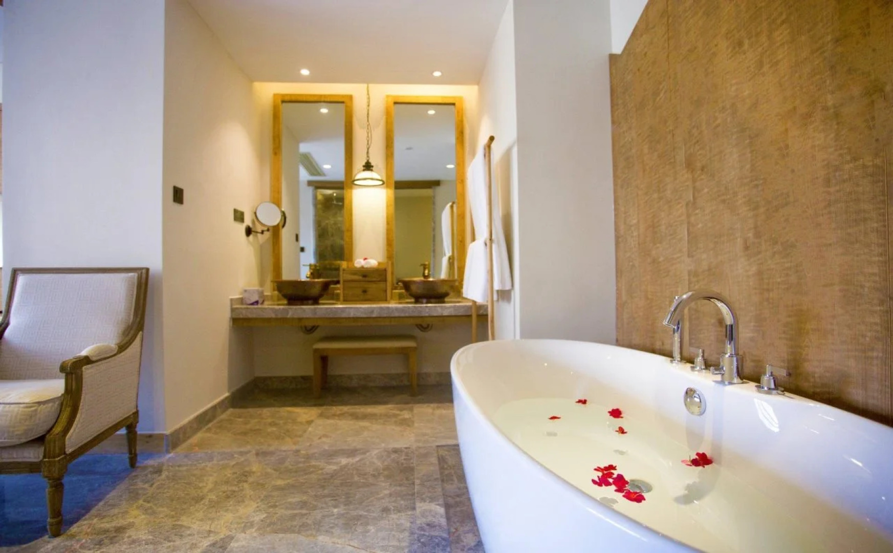 LUX* Tea Horse Road Benzilan Hotel