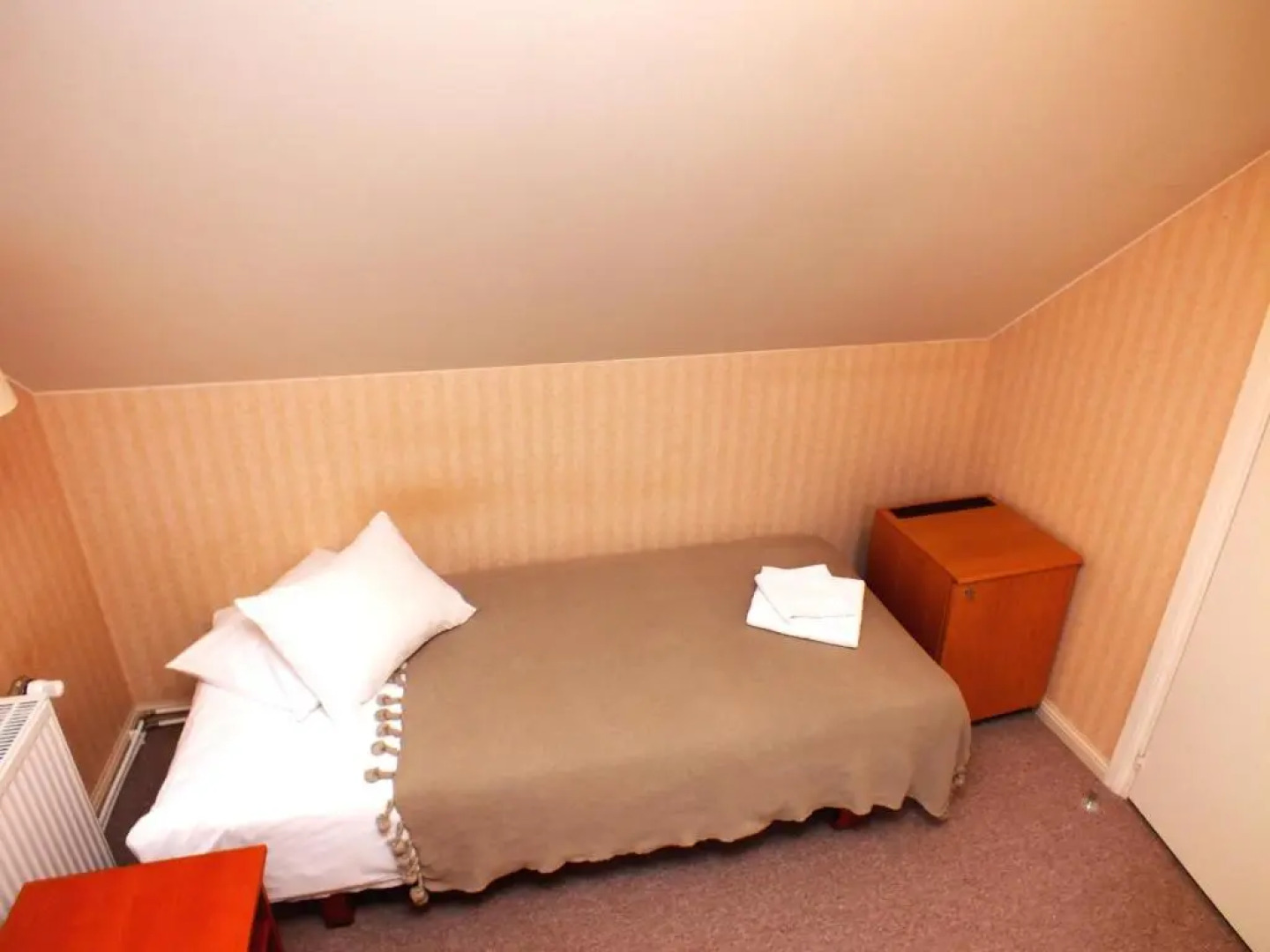 Loona Manor Guesthouse