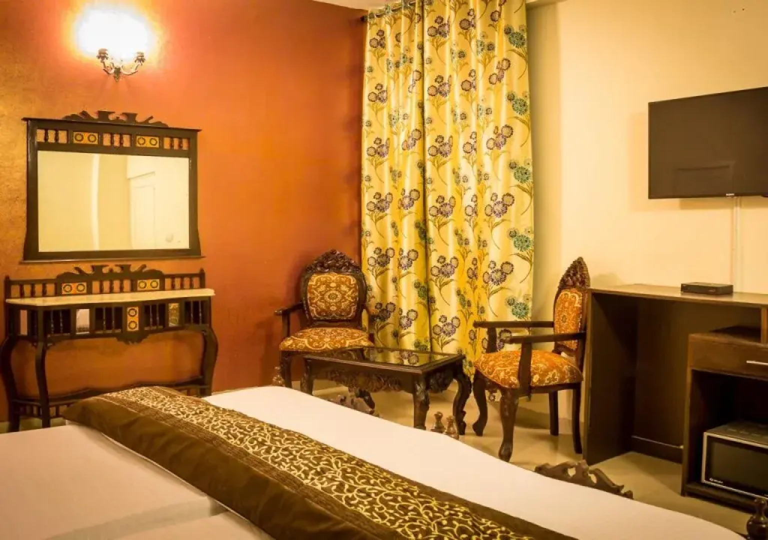 The Baghban Hotel & Resort, Baddi