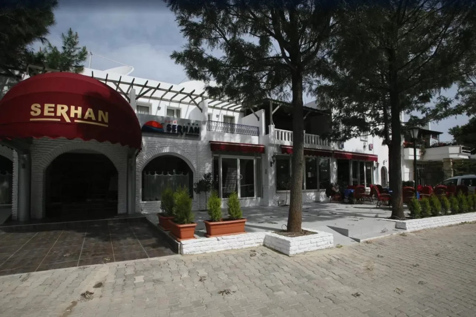 Serhan Hotel