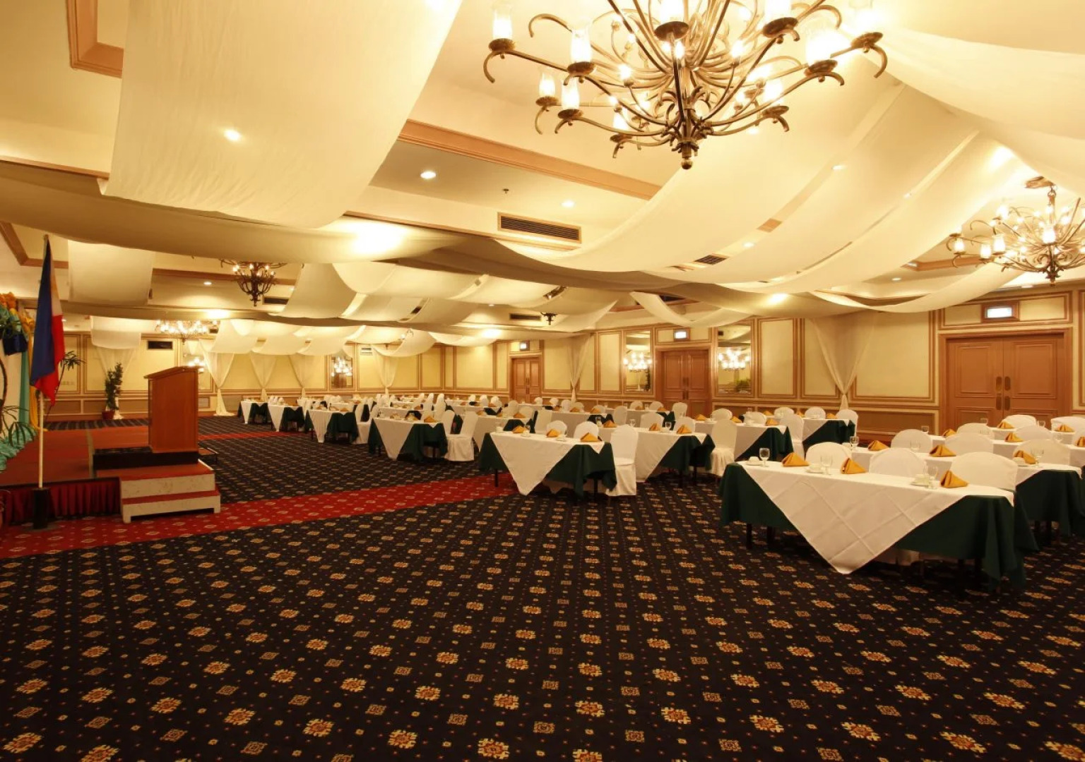 Waterfront Insular Hotel Davao