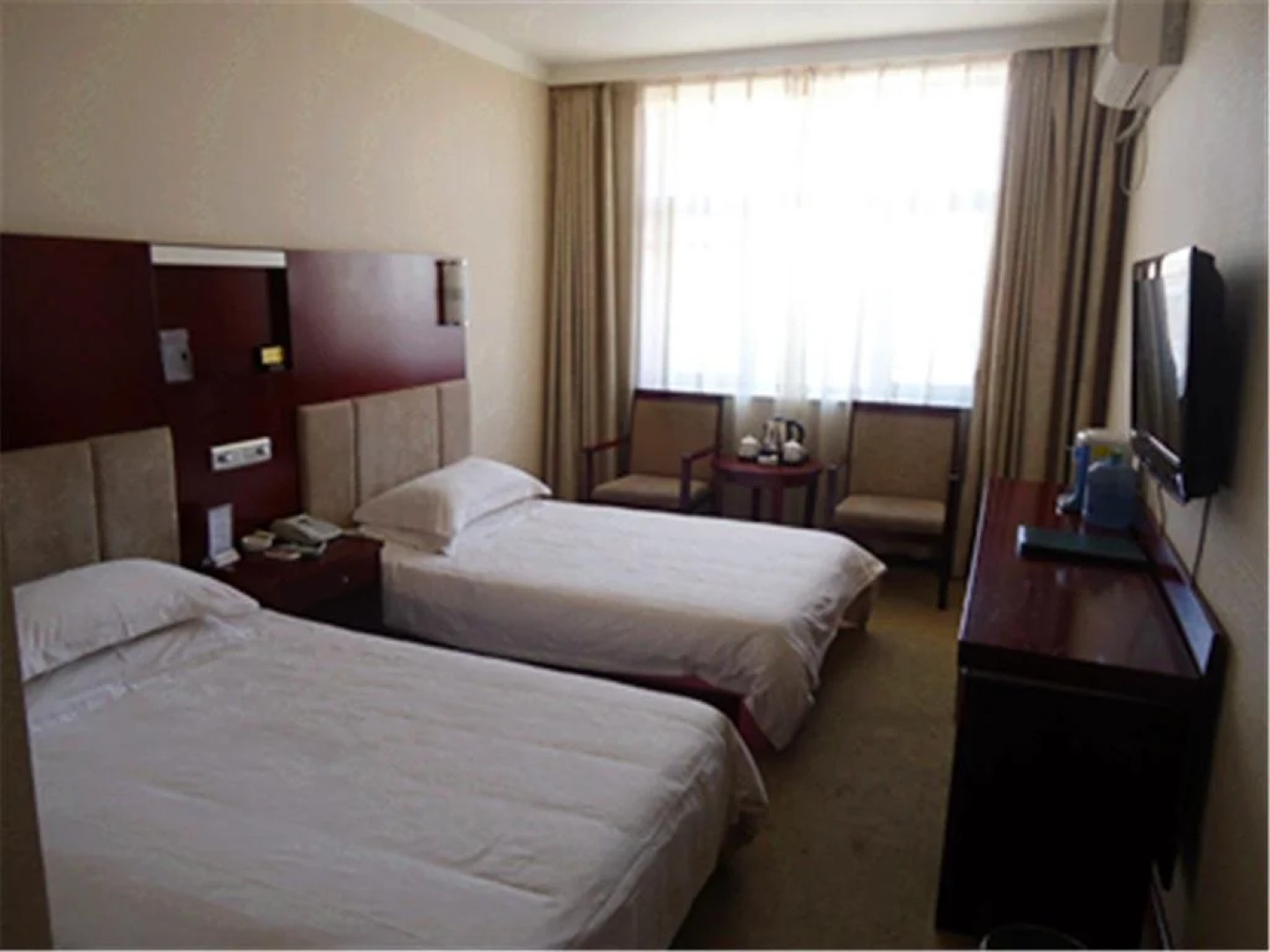 Lanhuahua Hotel Dingbianyidian