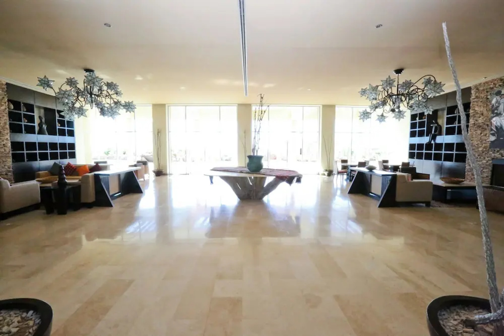 Encanto Living 0202 1BR by Kivoya